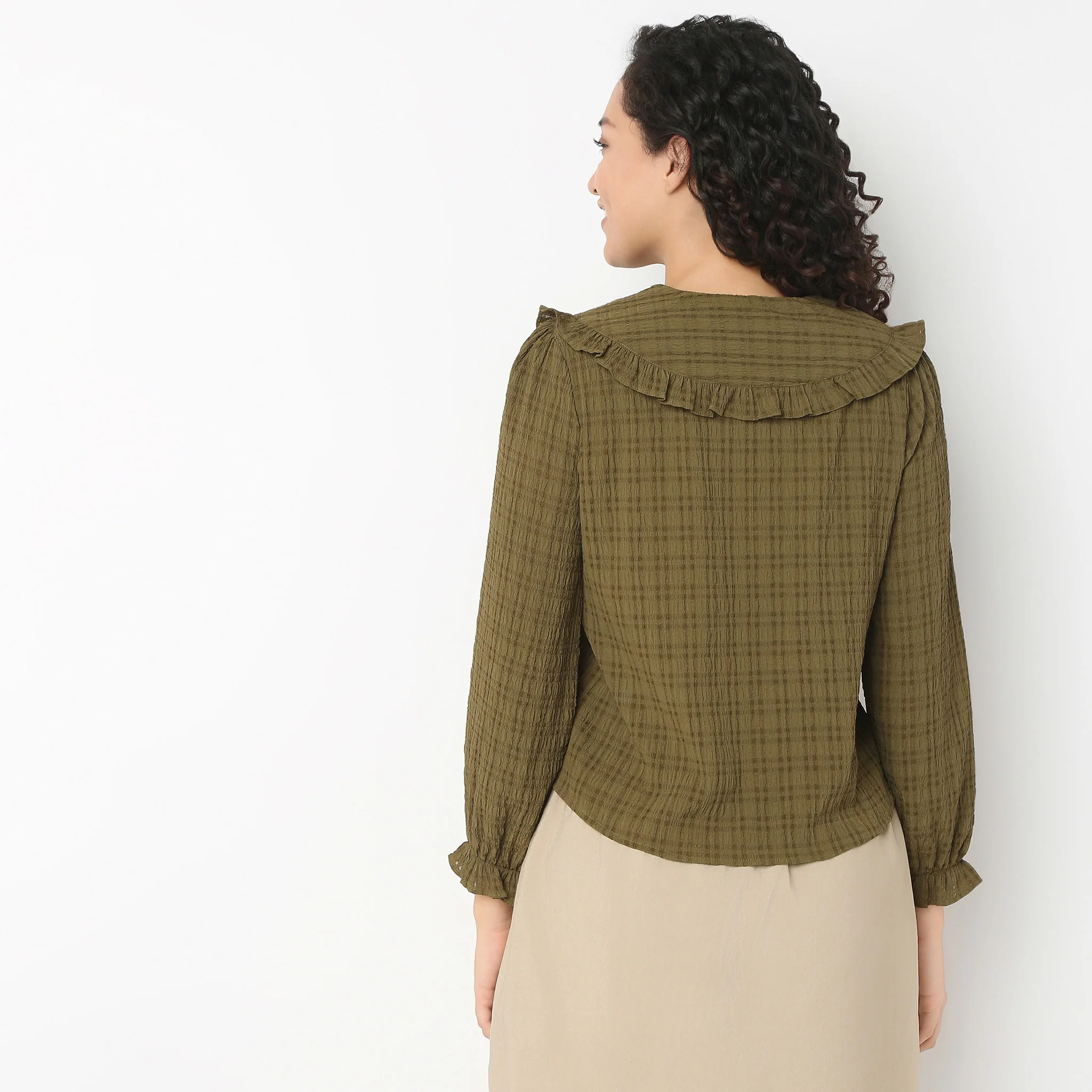 Full Front Button Placket Peter Pan Collar With Ruffle Trim Shirt - Image 13