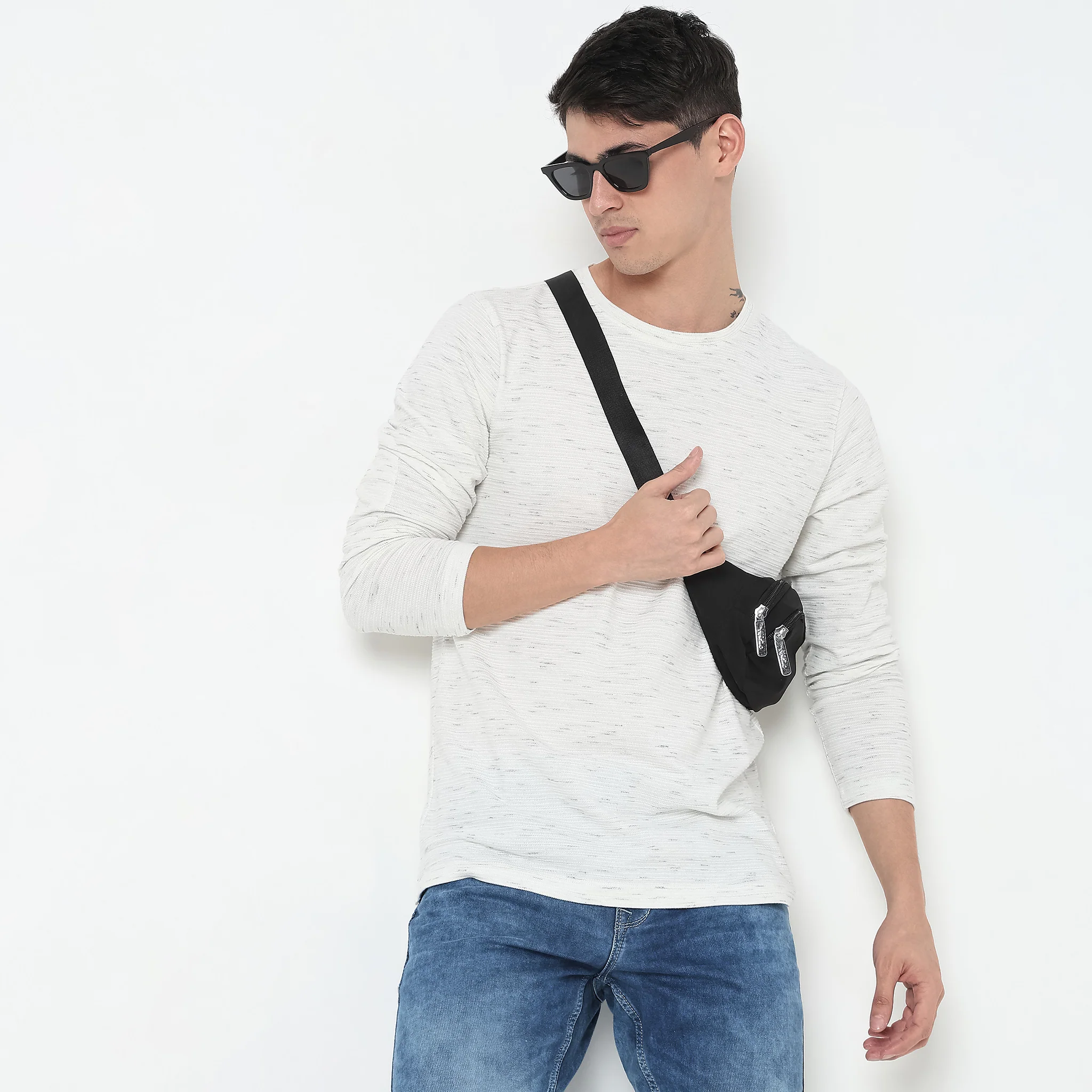 Regular Fit Structured T-Shirt - Image 7