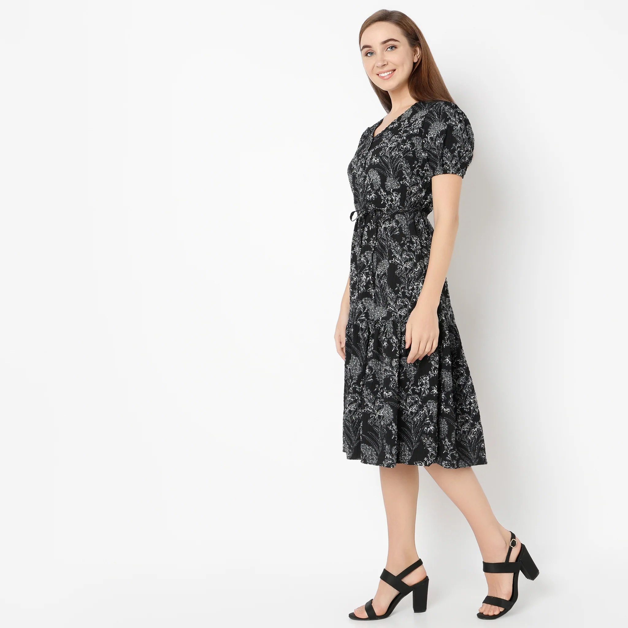 V-Neck Below Knee Short Sleeve Marigold Printed Dress - Image 10