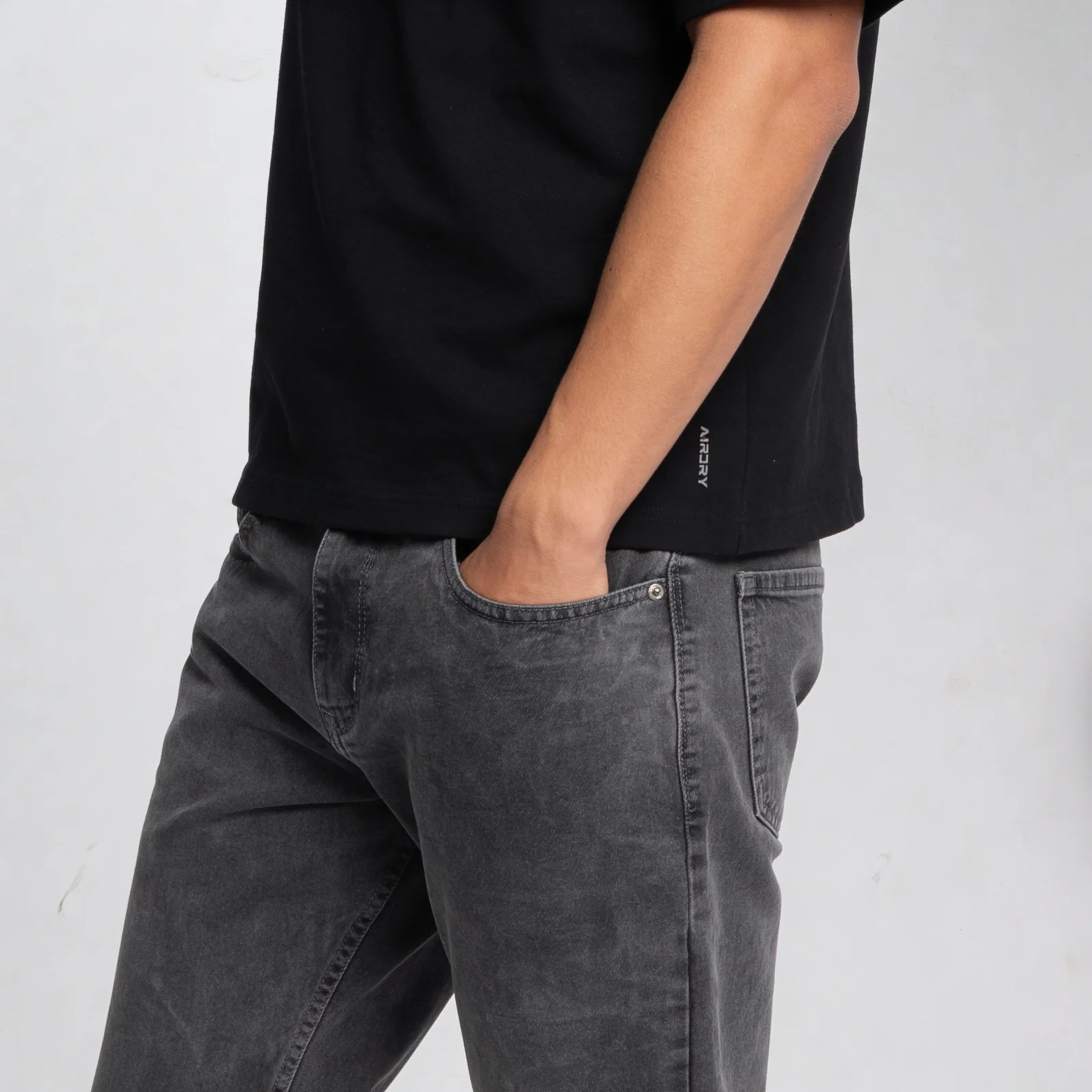 Relaxed Fit Essentials Jeans - Image 14