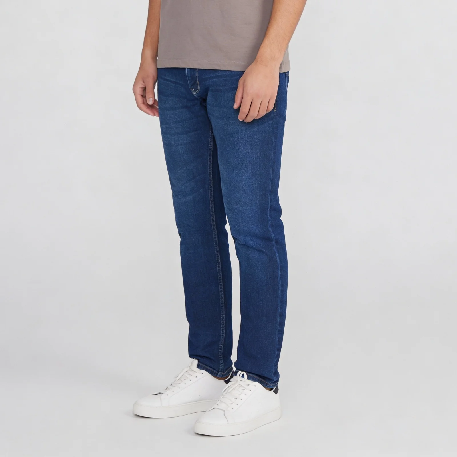 Relaxed Fit Essentials Jeans - Image 25