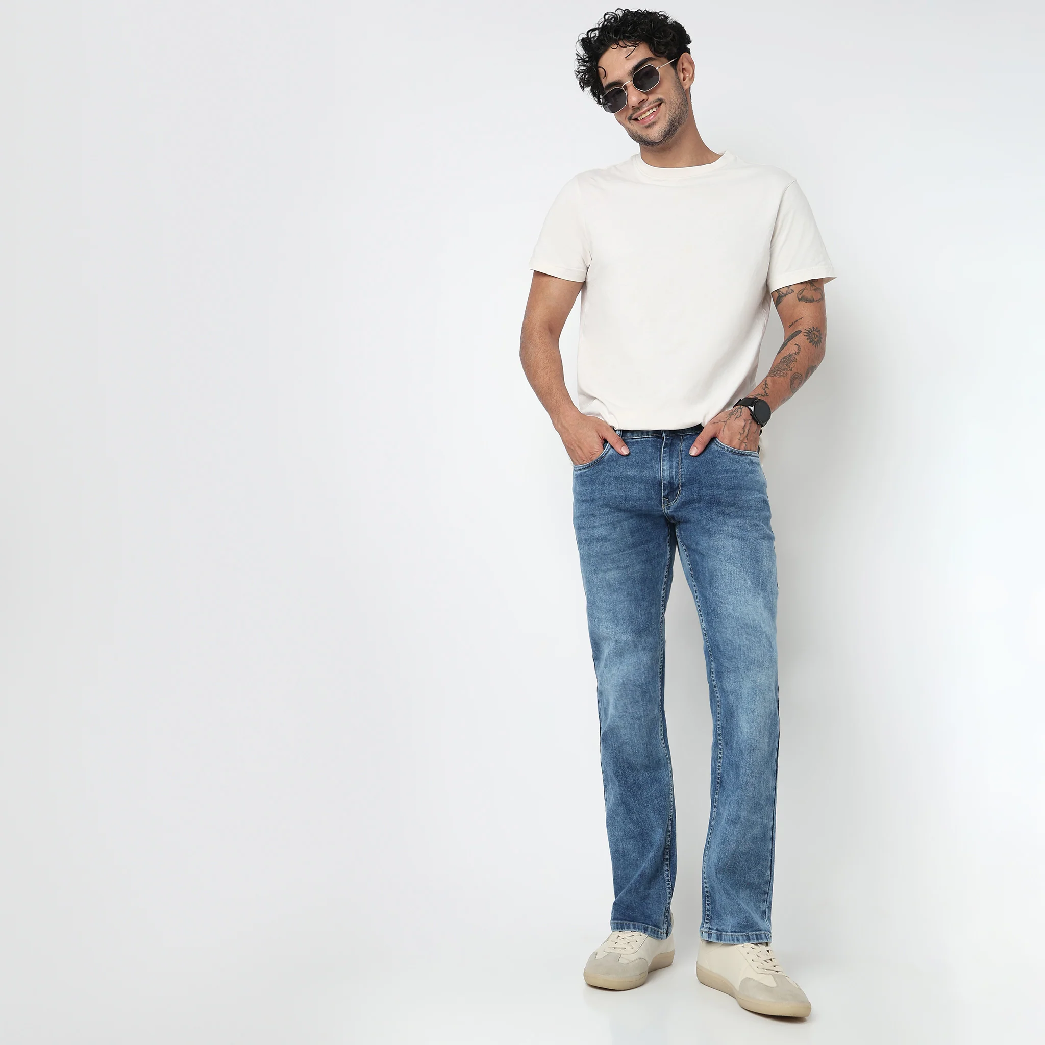 Relaxed Fit Essentials Jeans - Image 6