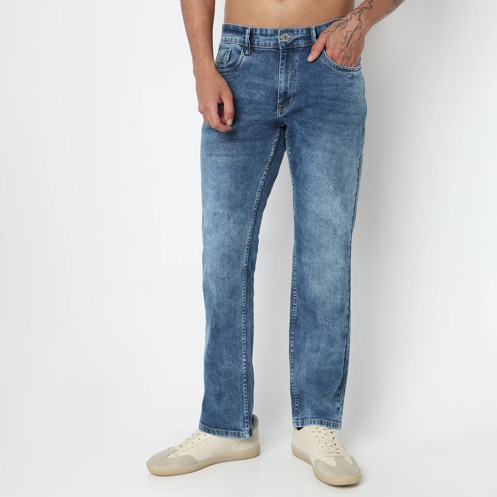 Relaxed Fit Essentials Jeans - Image 7