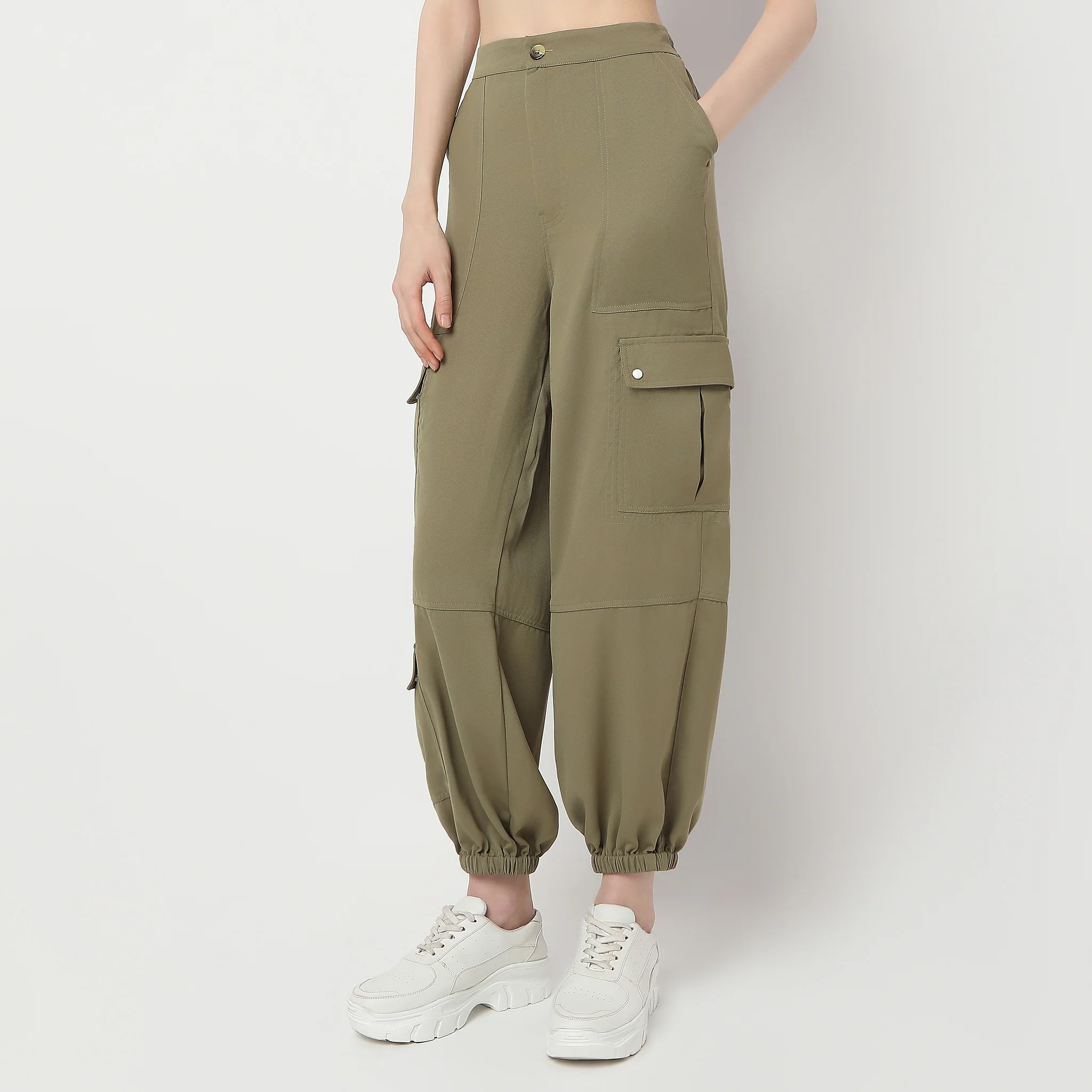 Relaxed Fit Mid Rise Cargos - Image 10