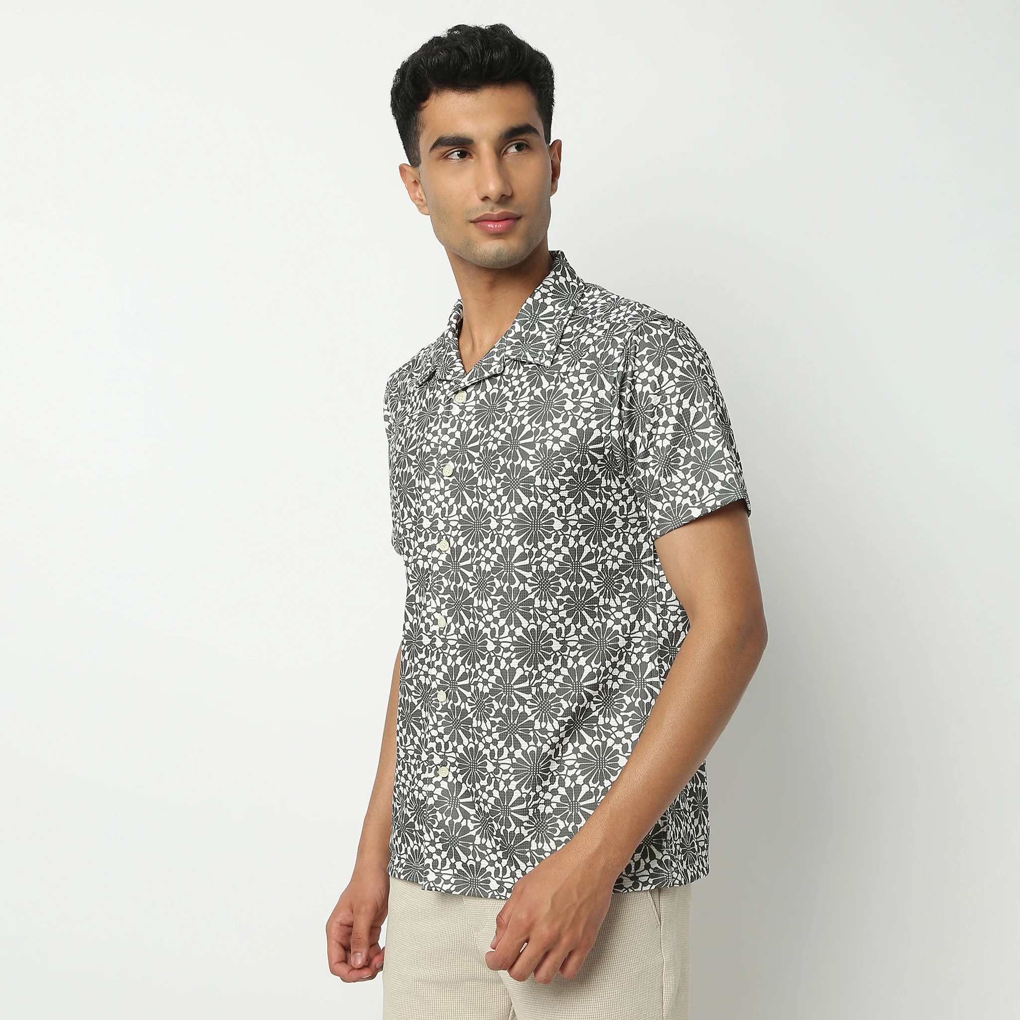 Camp Collar Half Sleeve Short Length Relaxed Fit Cuban Printed Shirt - Image 5