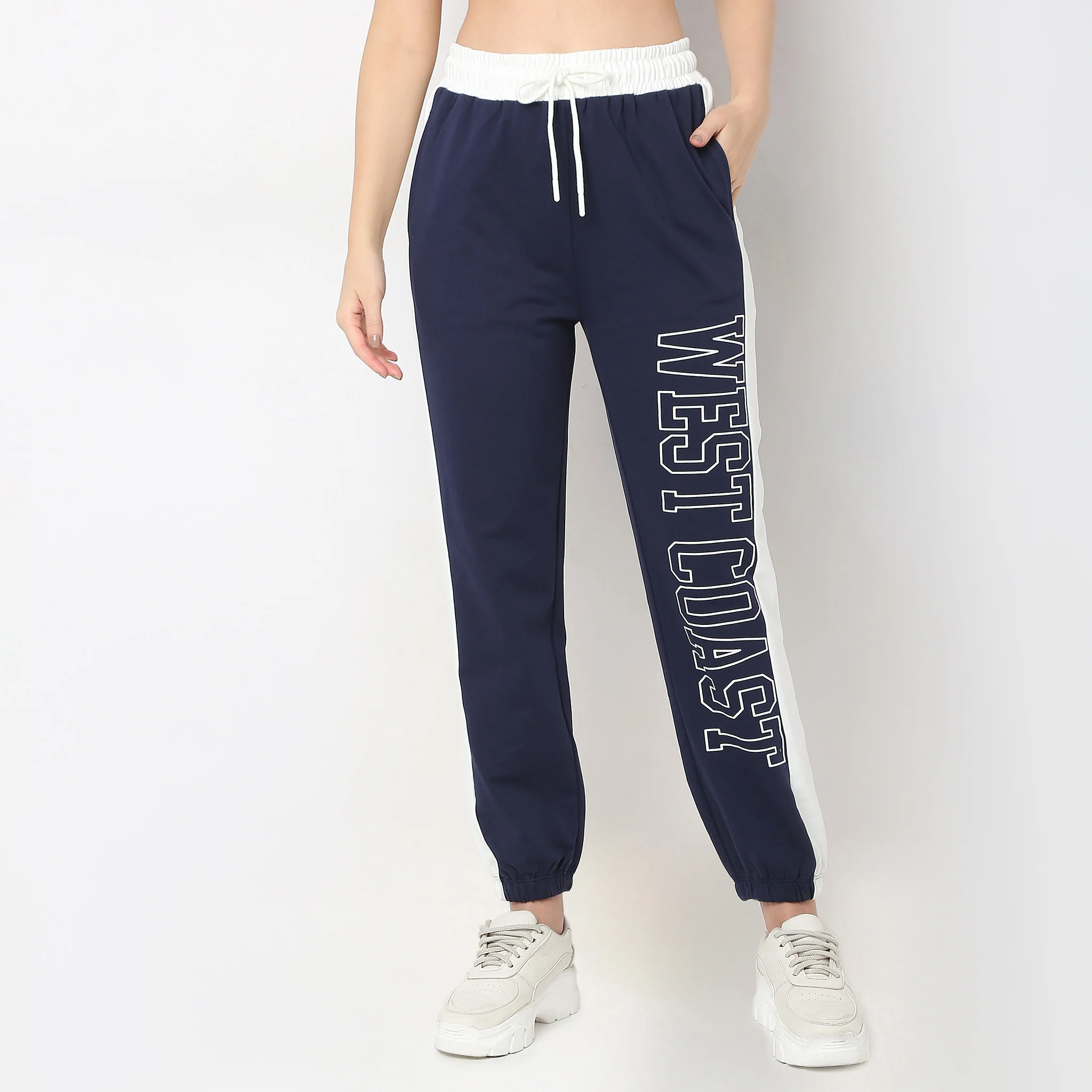 Relaxed Fit Printed High Rise Joggers - Image 2