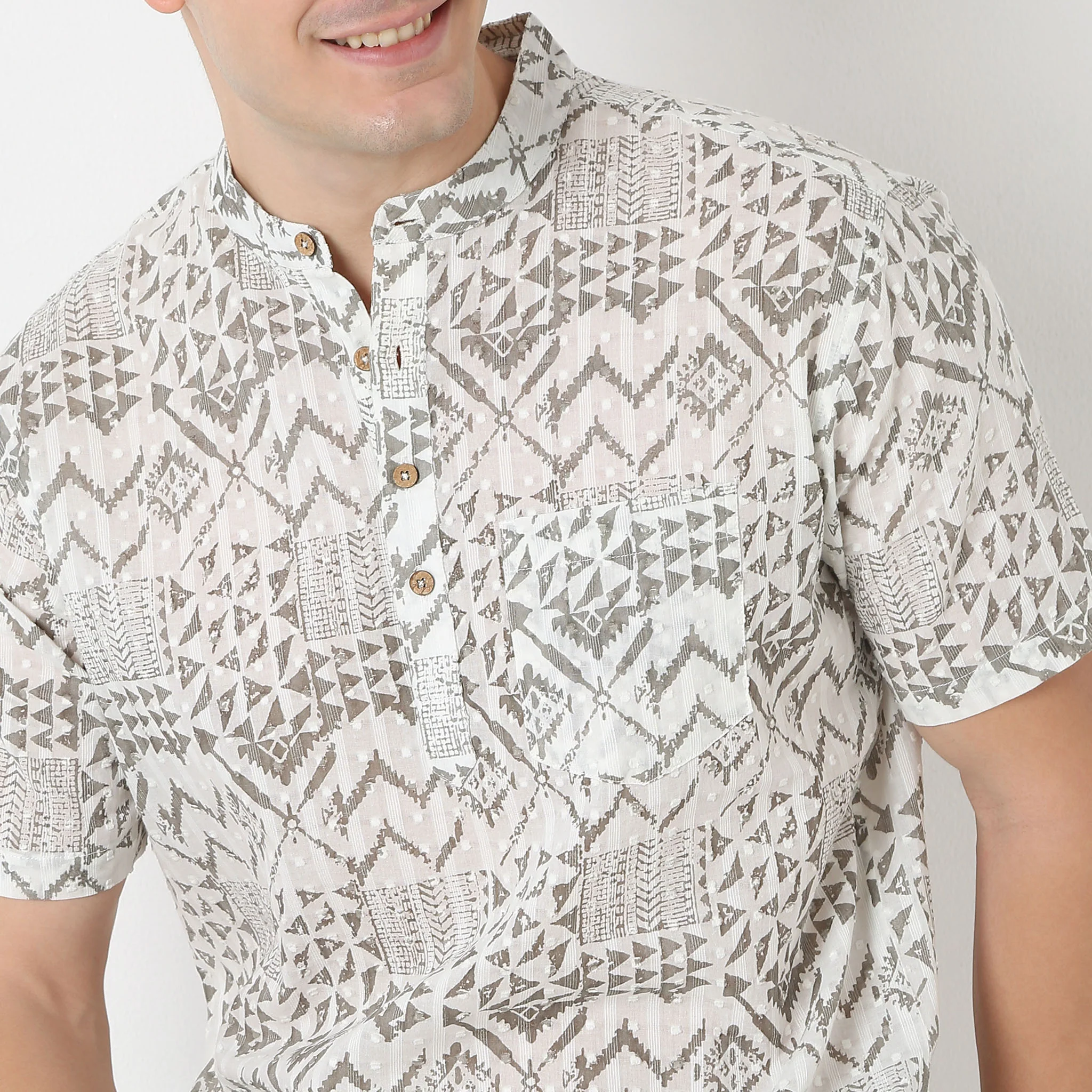 Relaxed Fit Printed Short Kurta - Image 4