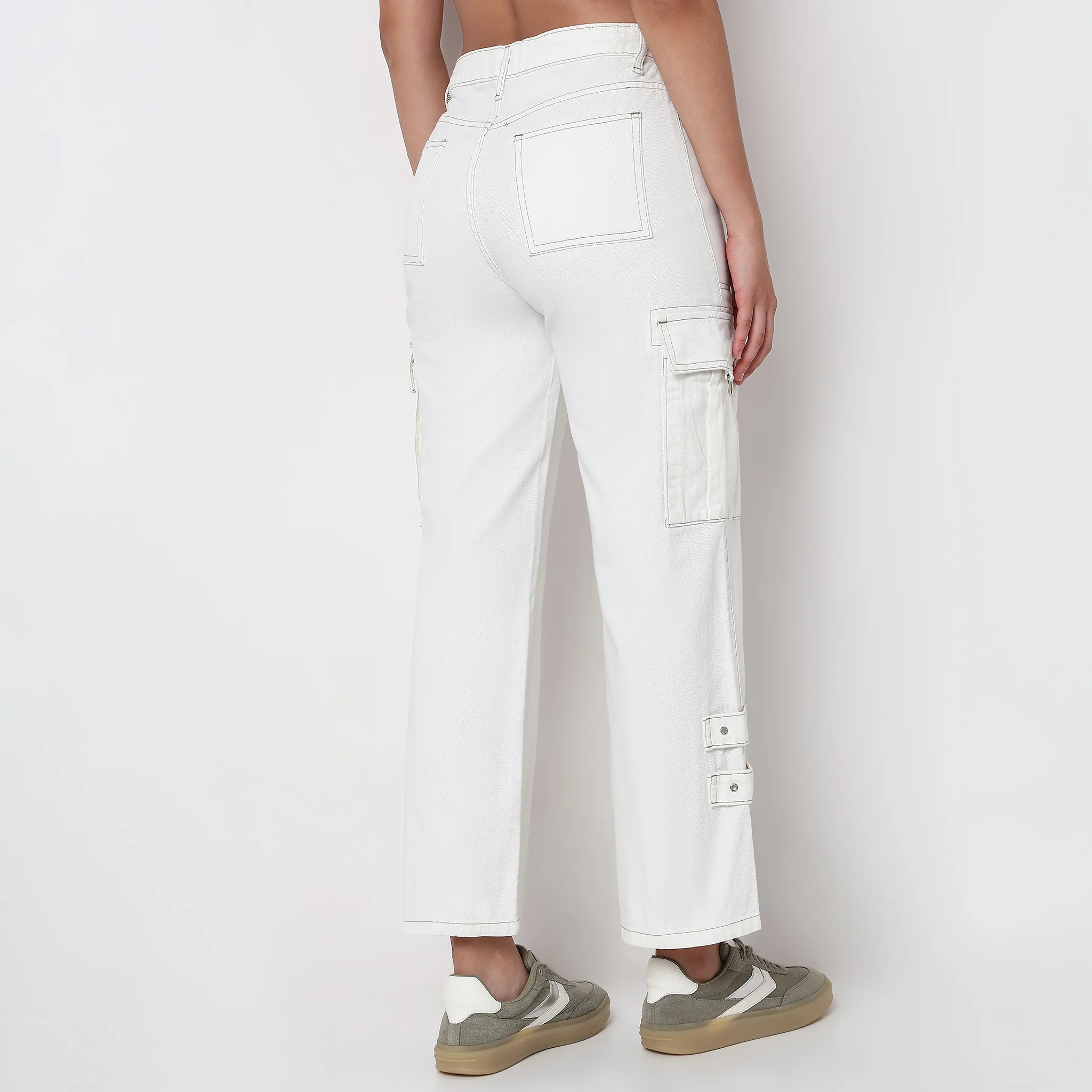 High Rise Cargo Fit Jeans - Image 3