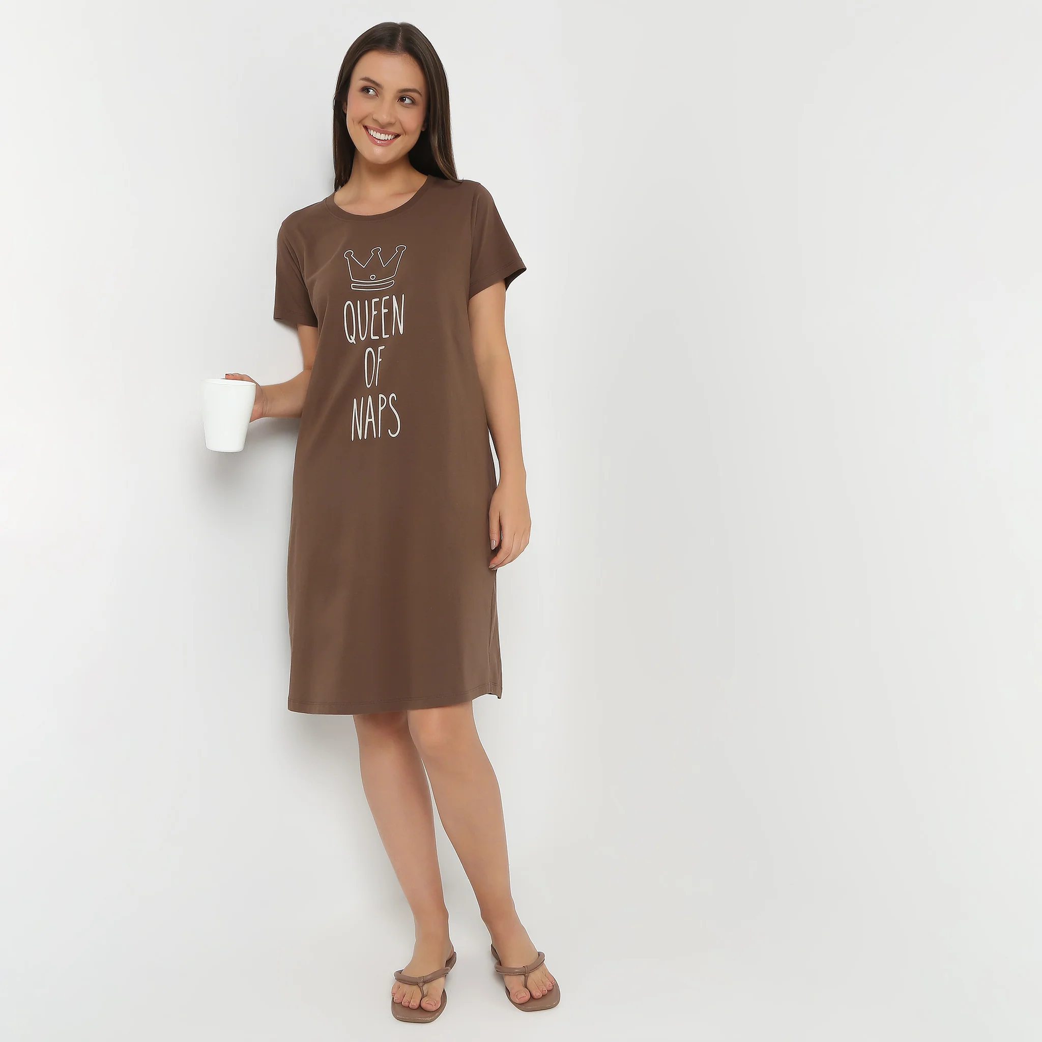 Round Neck Knee Length Graphic Short Gown