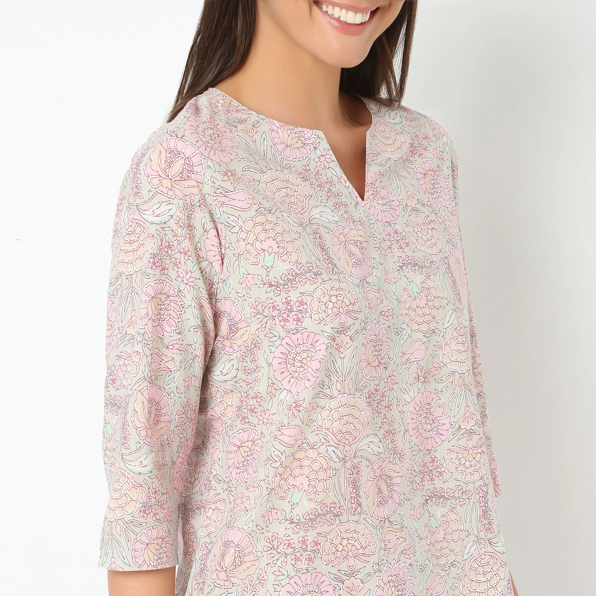 Round Neck Three-Fourth Sleeve Printed Jaipuri Top With Pyjama Sleepwear Set - Image 4