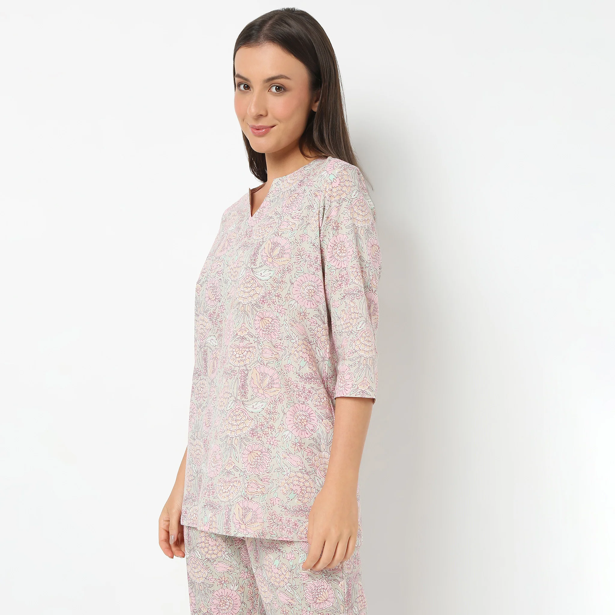 Round Neck Three-Fourth Sleeve Printed Jaipuri Top With Pyjama Sleepwear Set - Image 5