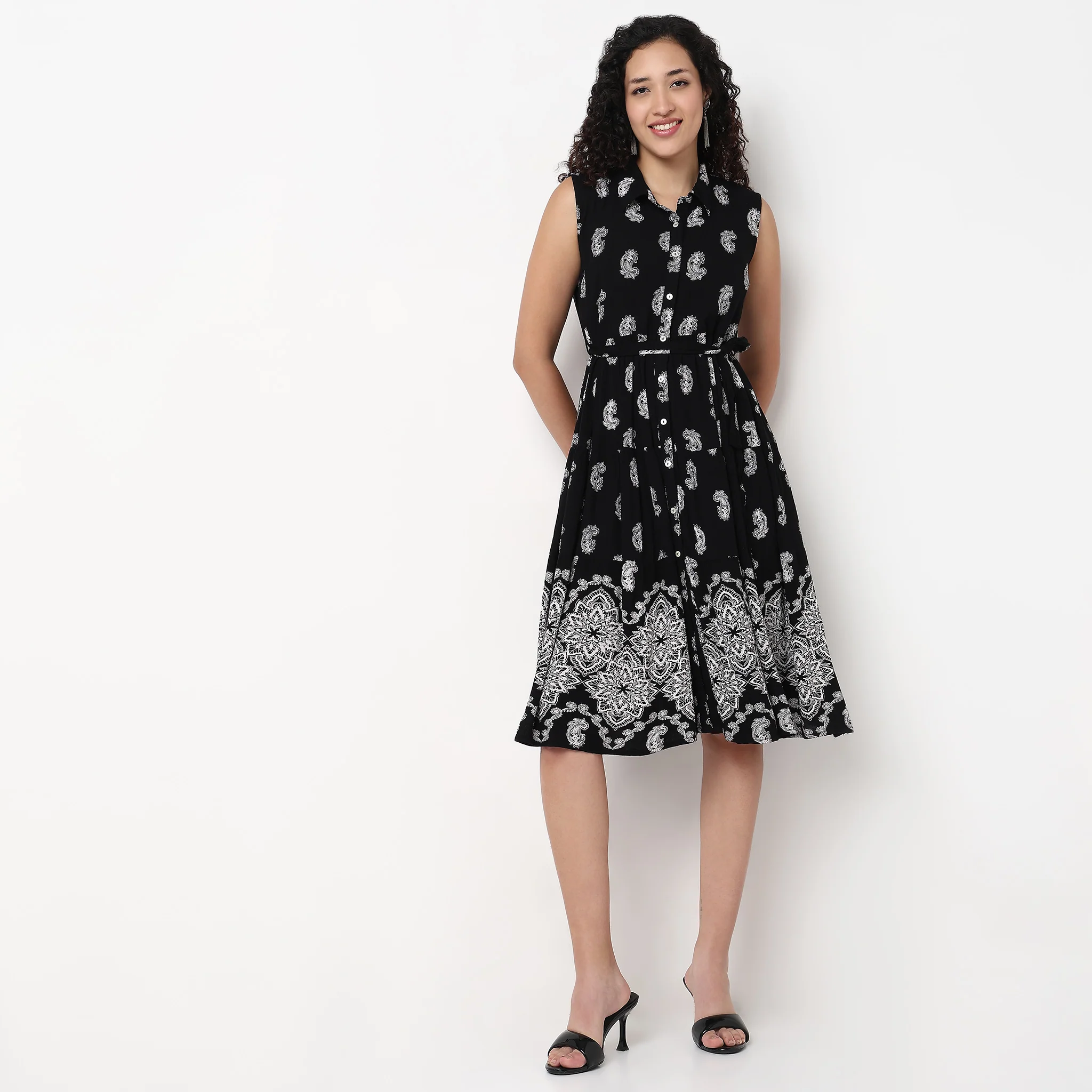Shirt Collar Sleeveless Tiered Dress - Image 2