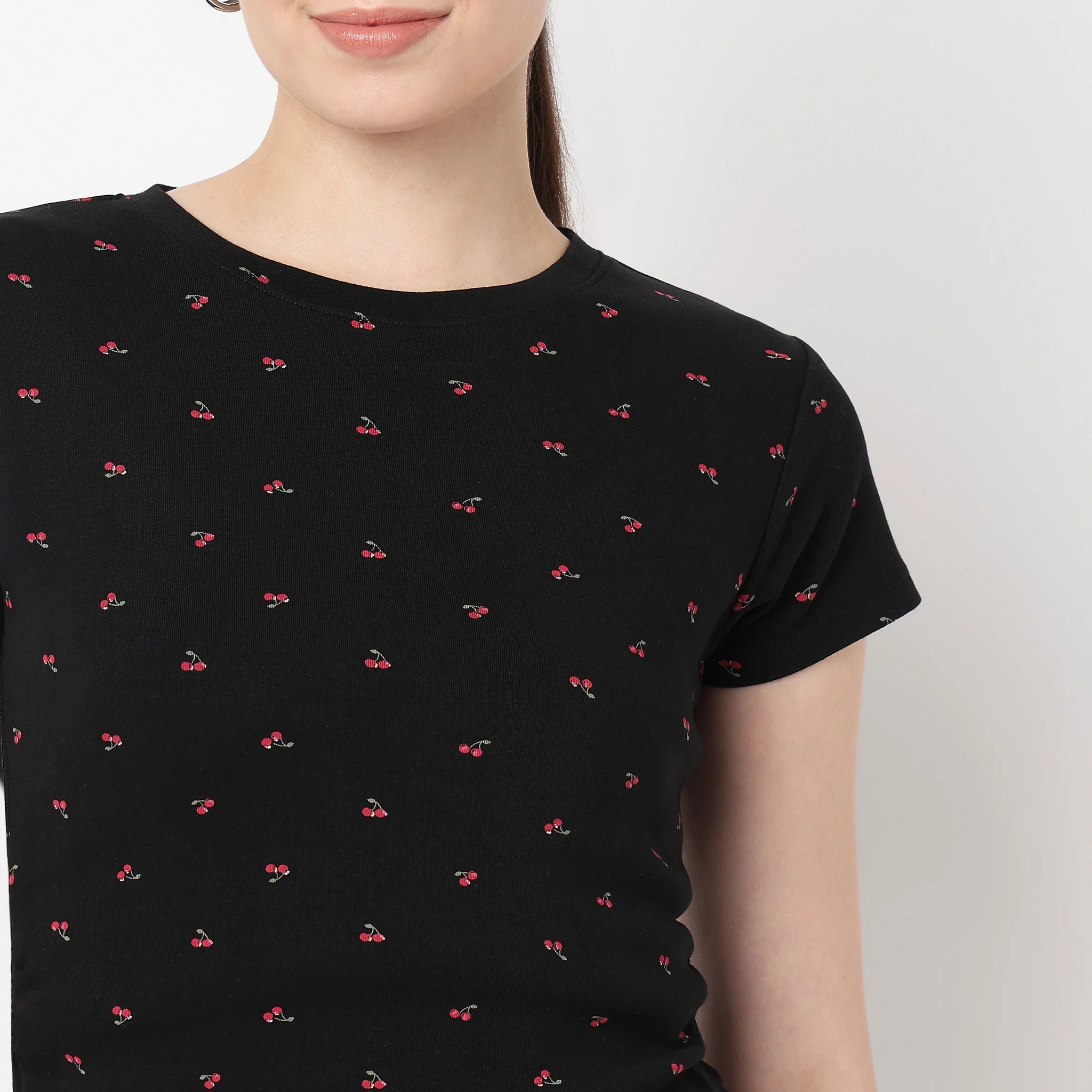 Side Ruching All Over Print Cherry Print Tee - Image 4