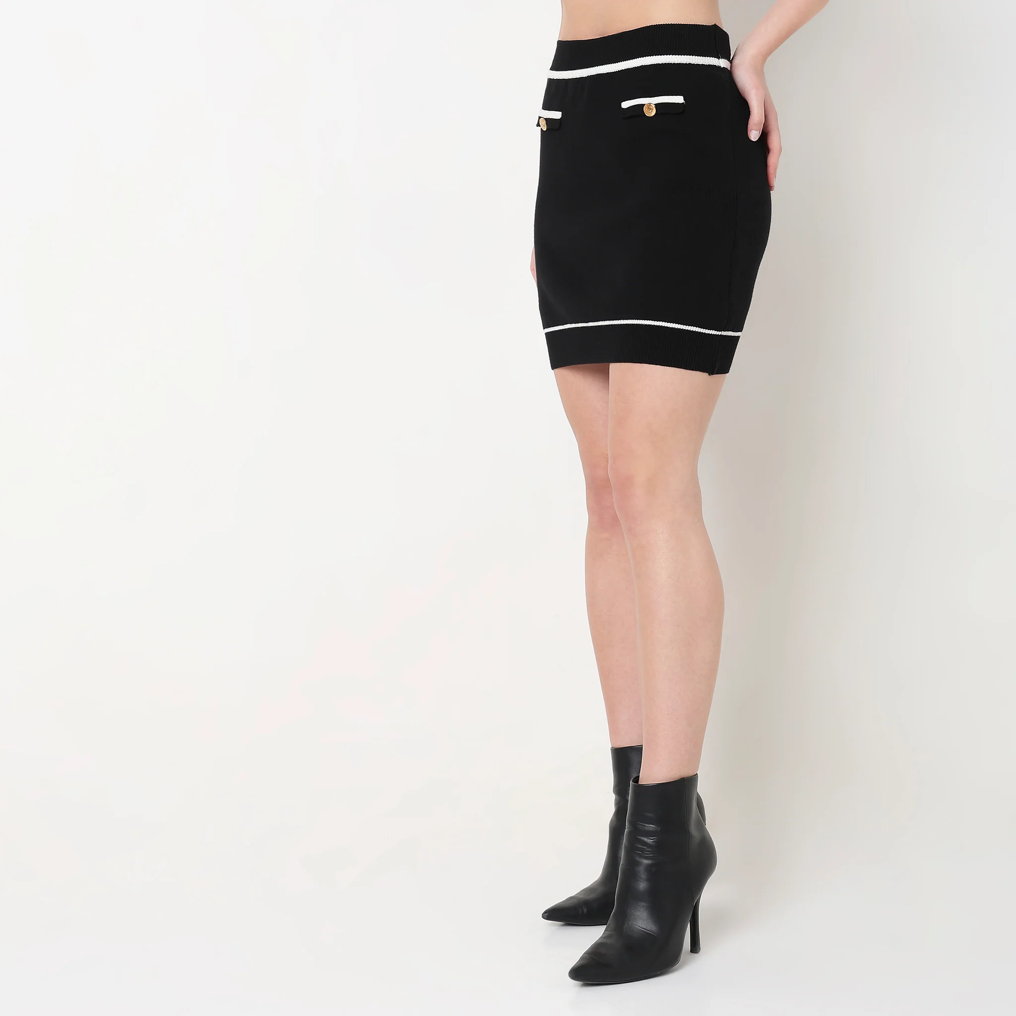 Skinny Fit Solid High Rise Skirt - Image 5