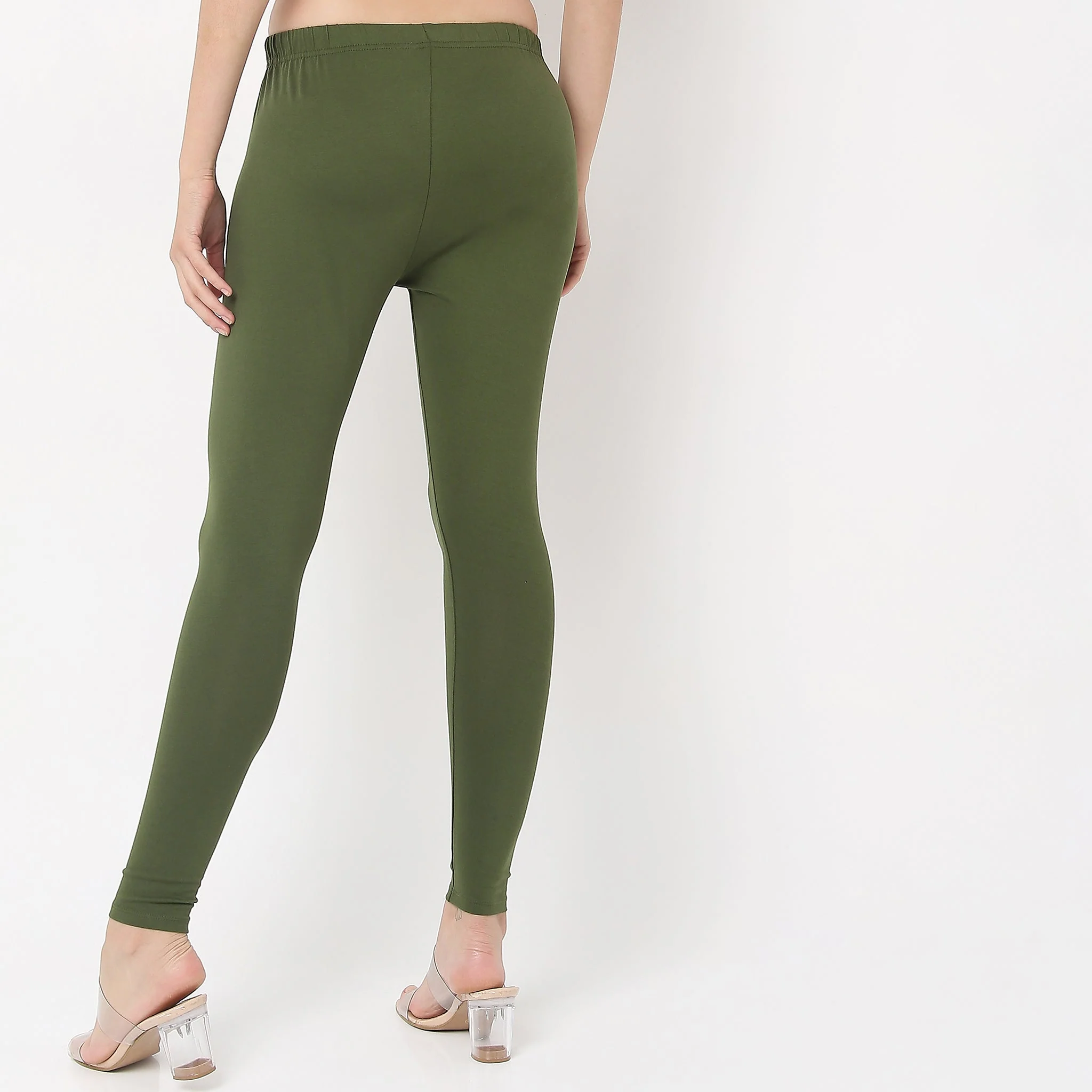 Skinny Fit Solid Mid Rise Leggings - Image 20