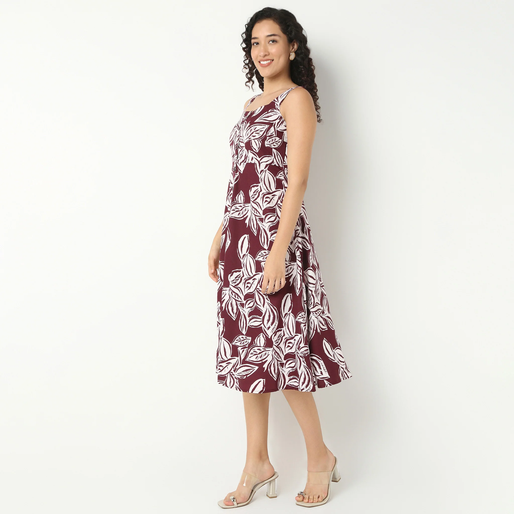 Sleeveless Front Button Up Dress With Square Neck - Image 5