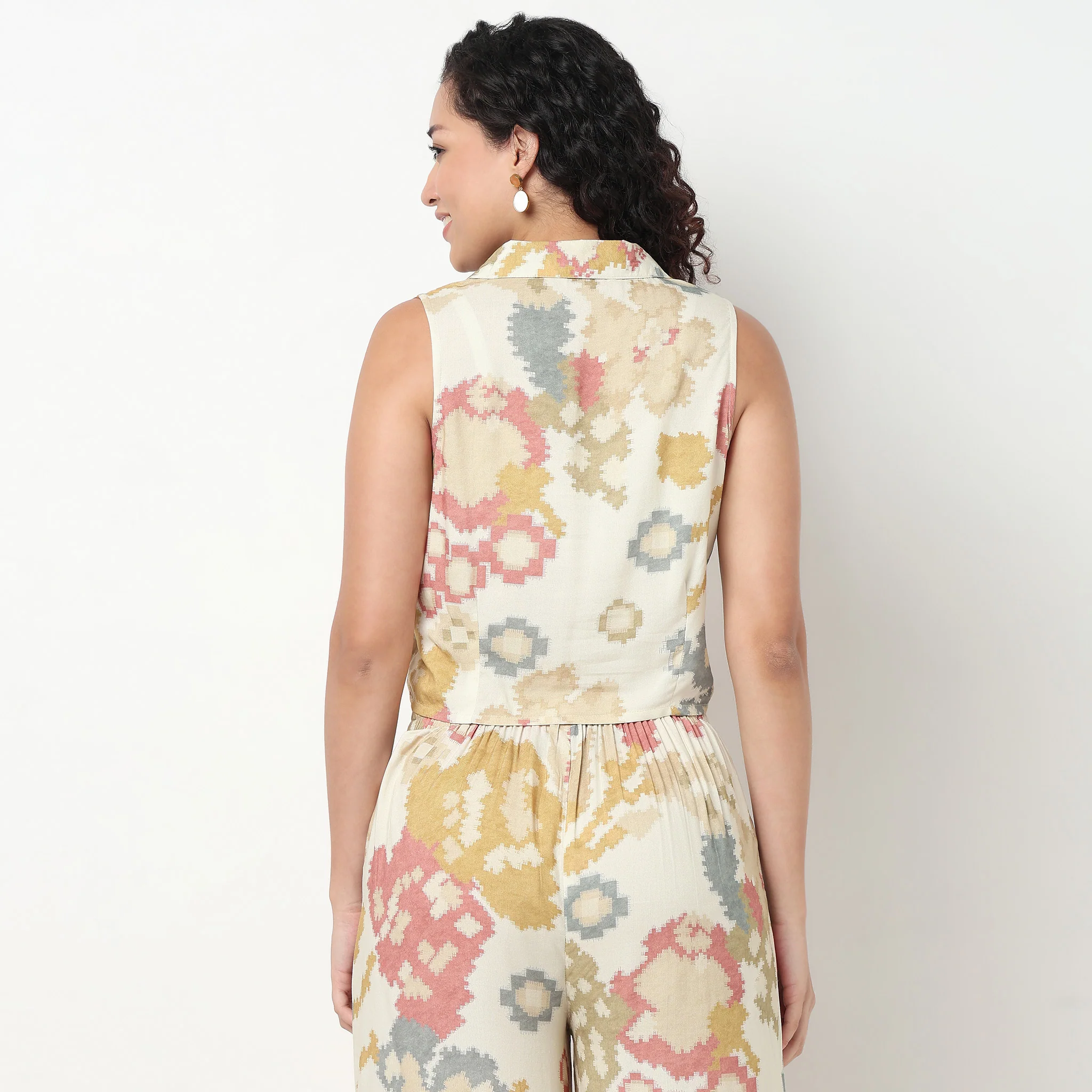Printed Lapel Collar Crop Top - Image 3
