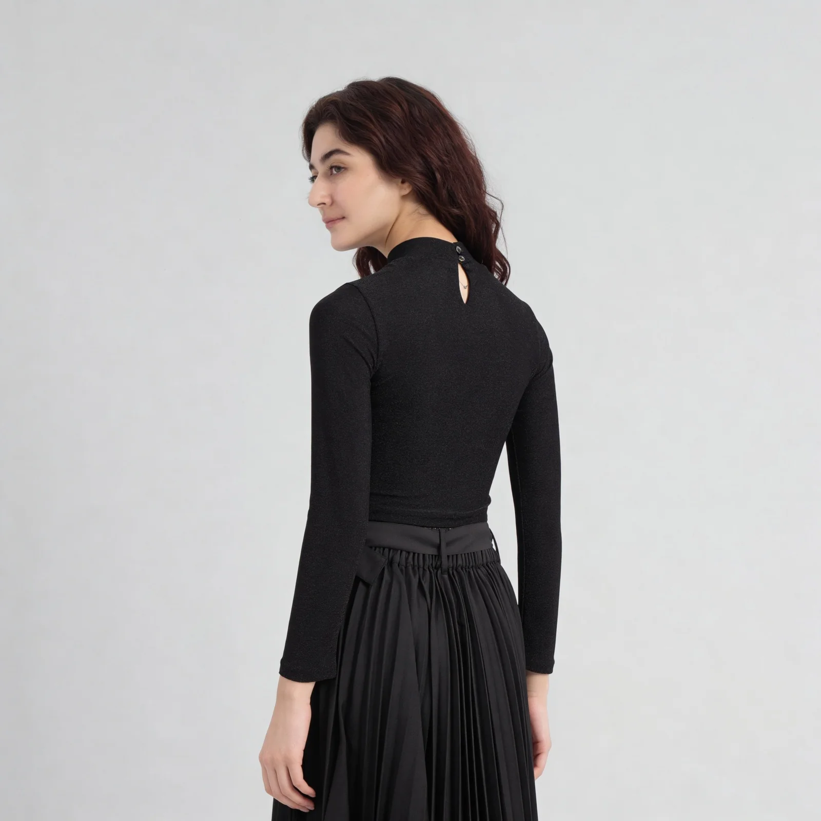 Slim Fit Embellished Crop T-Shirt - Image 3