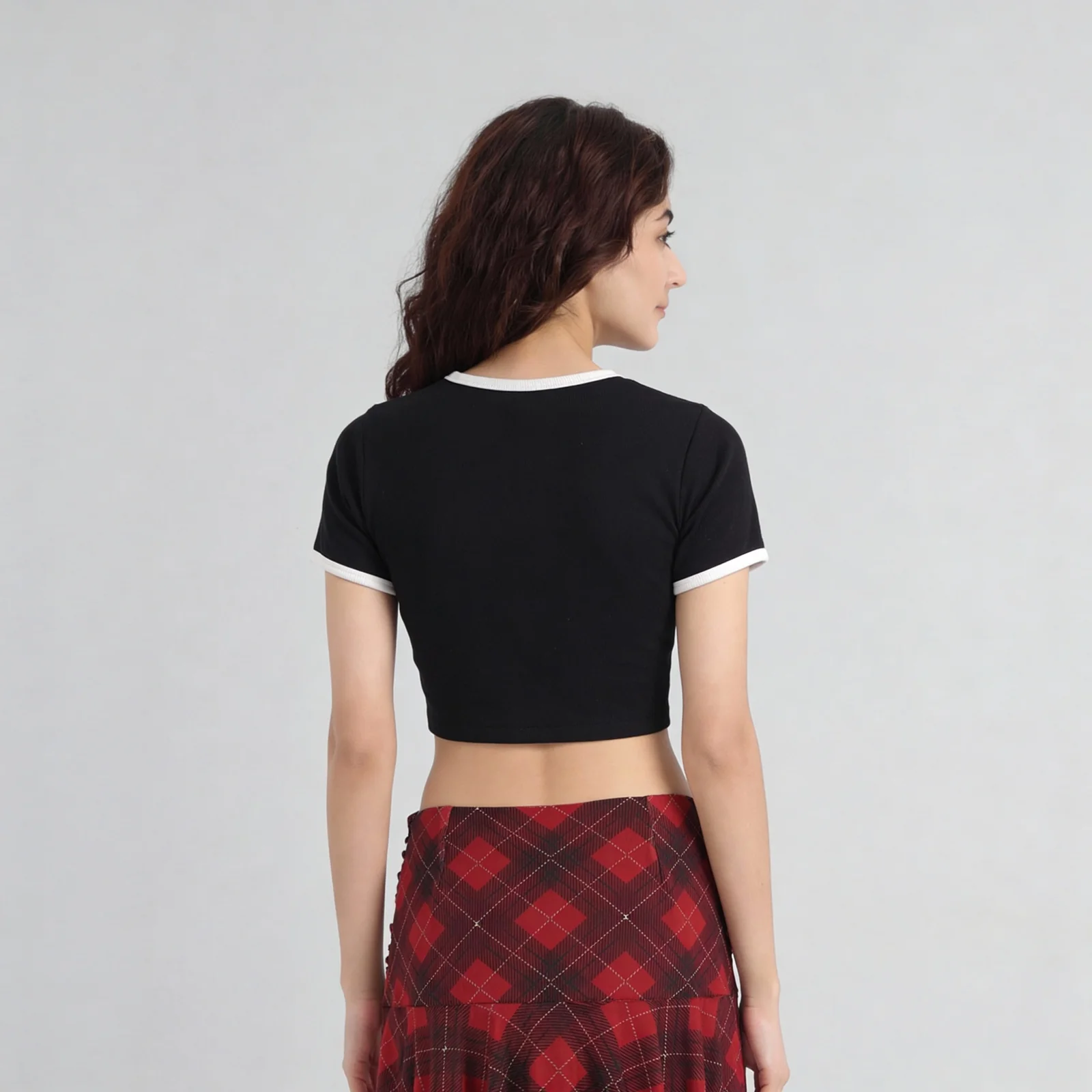Slim Fit Graphic Crop T-Shirt - Image 3