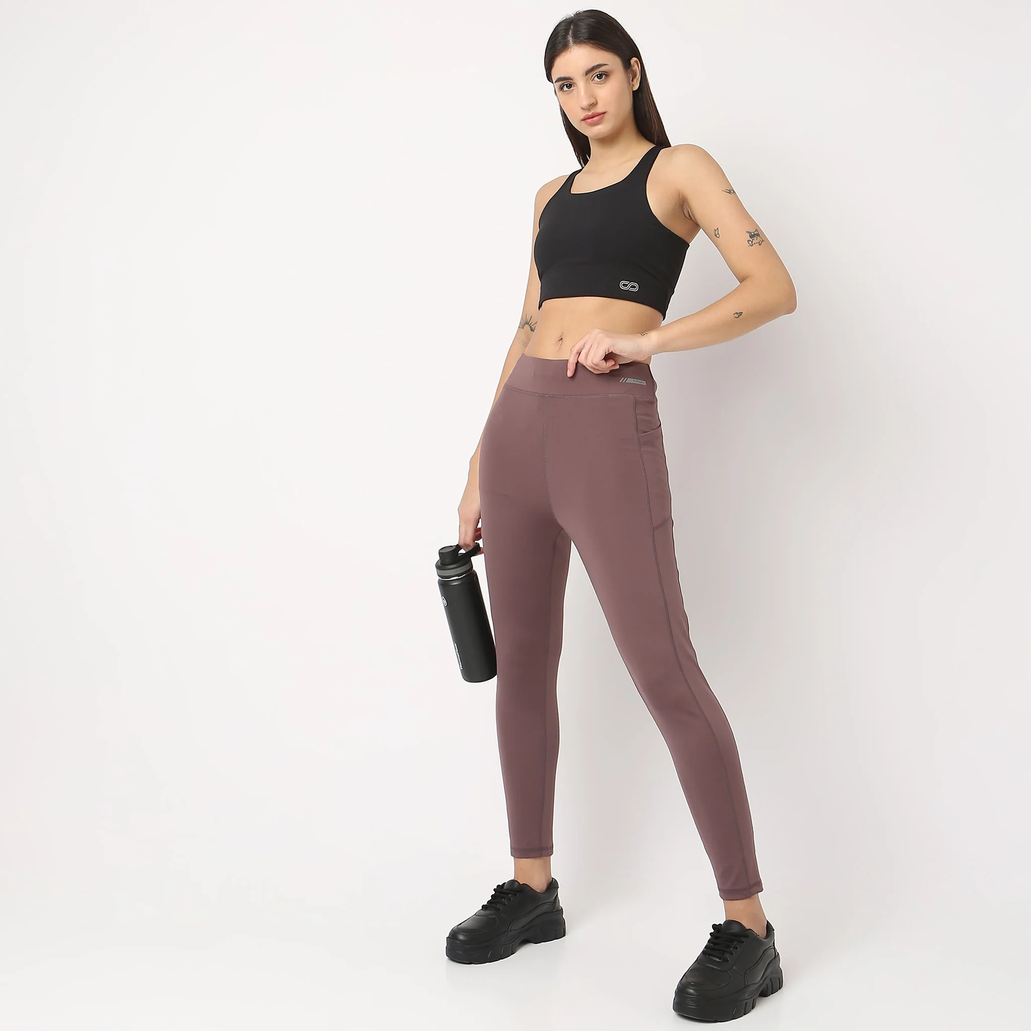 Slim Fit High Rise Jeggings - Image 11