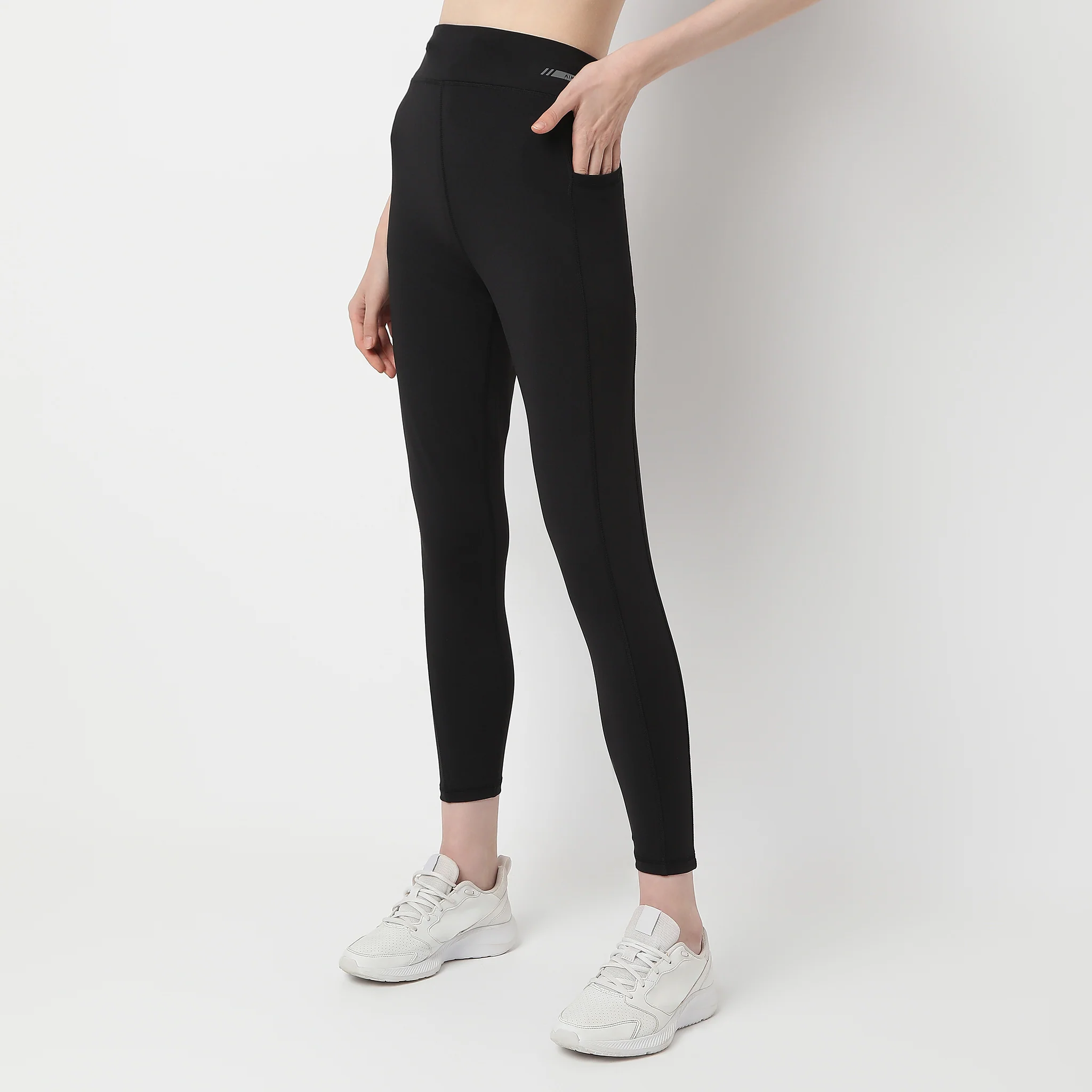 Slim Fit High Rise Jeggings - Image 5