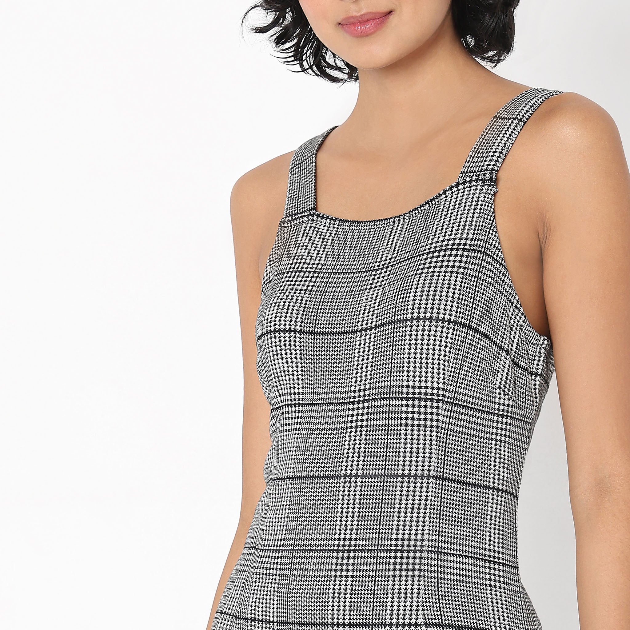 Slim Fit Houndstooth Dress - Image 4