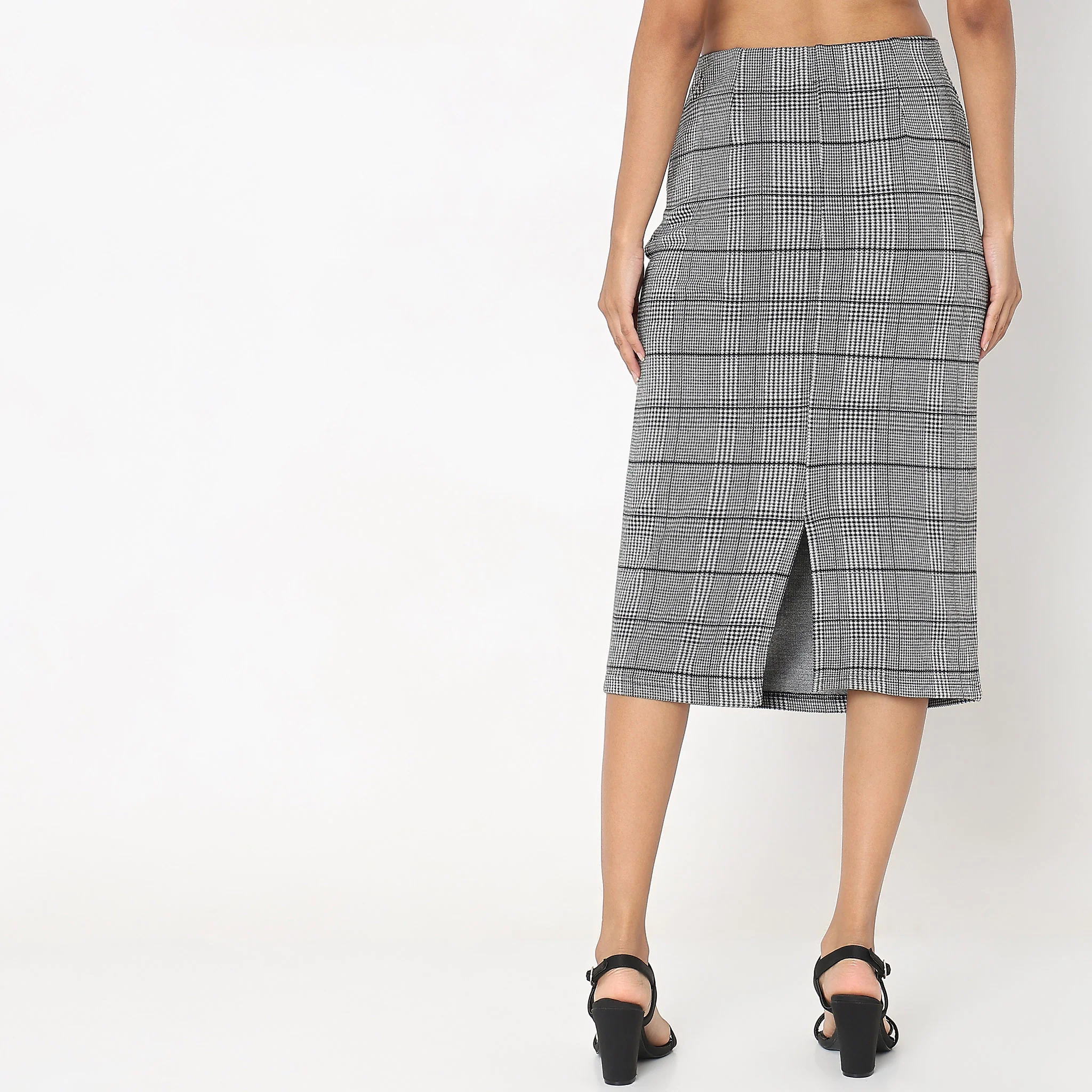 Slim Fit Houndstooth High Rise Skirt - Image 3