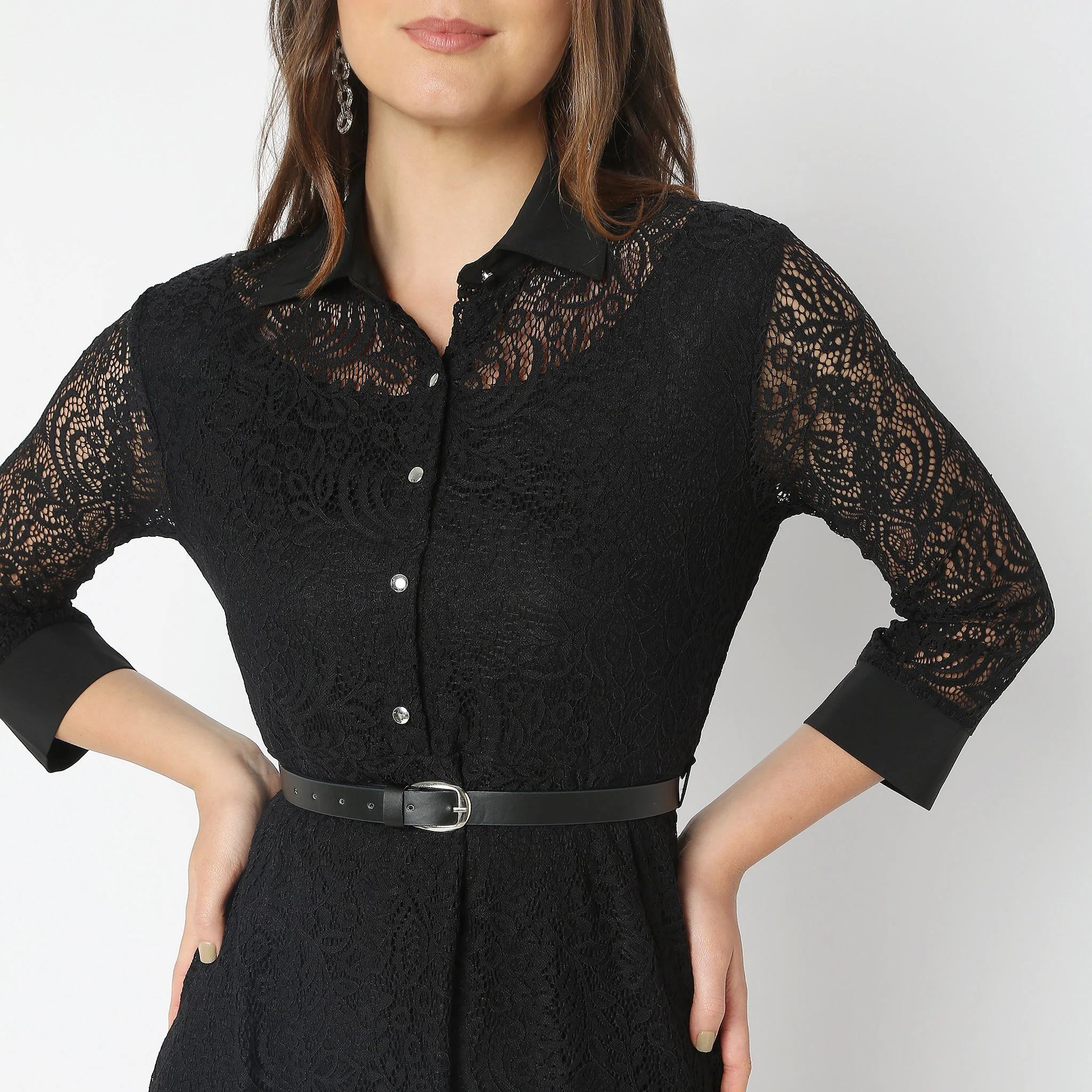 Slim Fit Lace Dress - Image 4