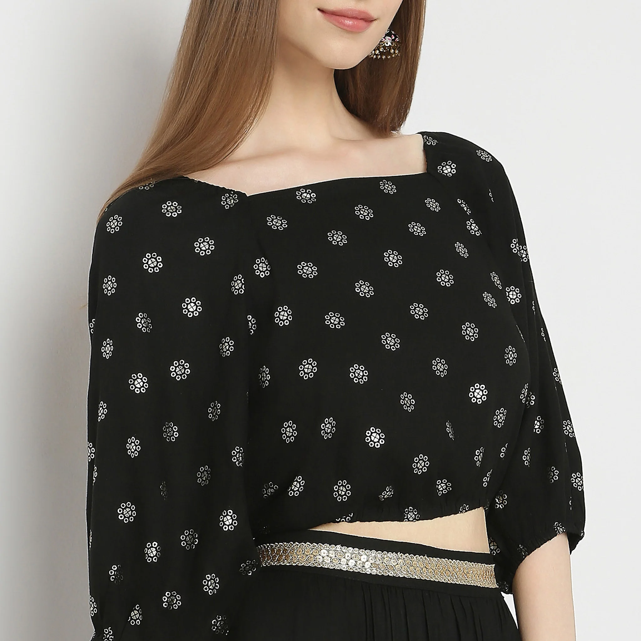 Slim Fit Printed Crop Top - Image 4