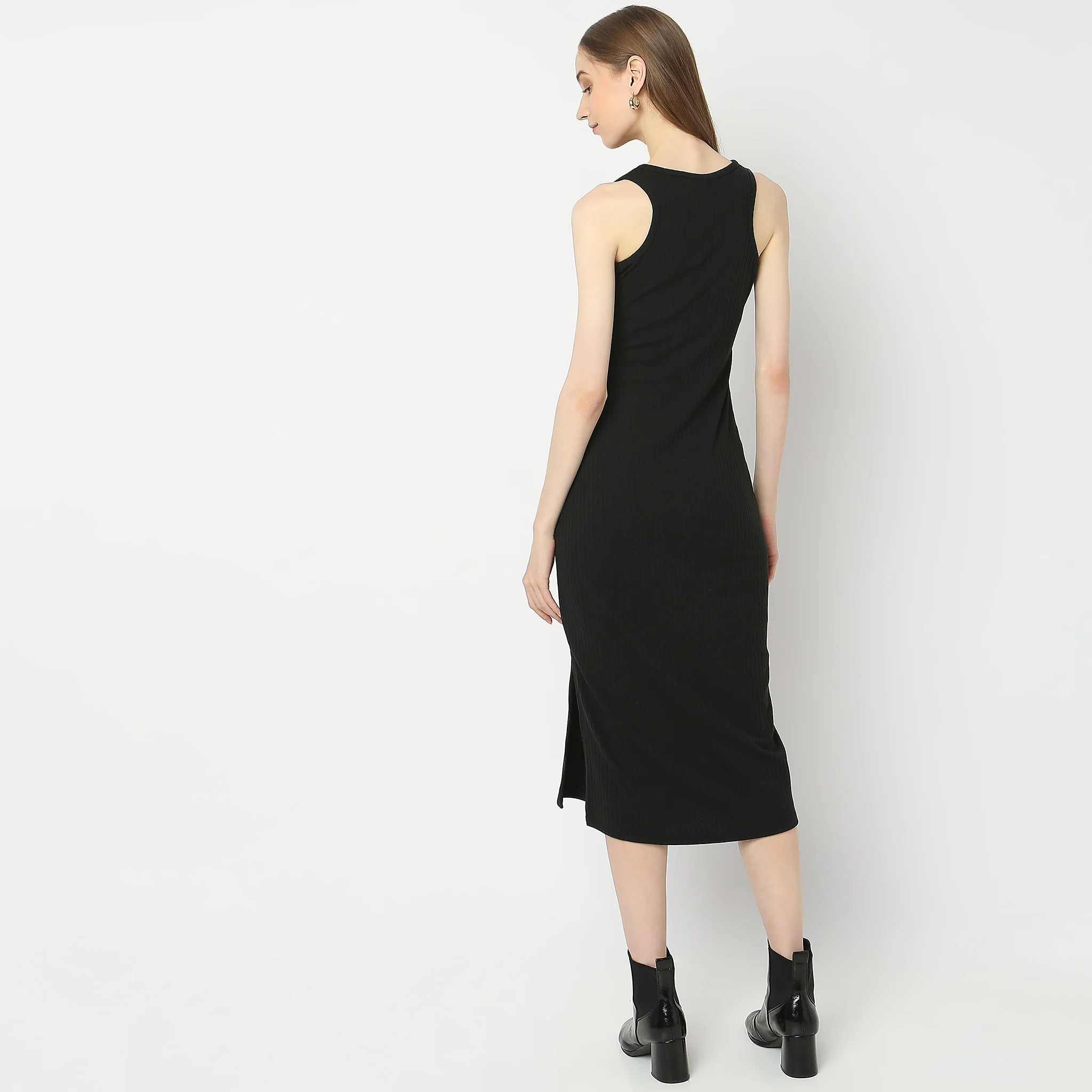 Slim Fit Solid Dress - Image 3