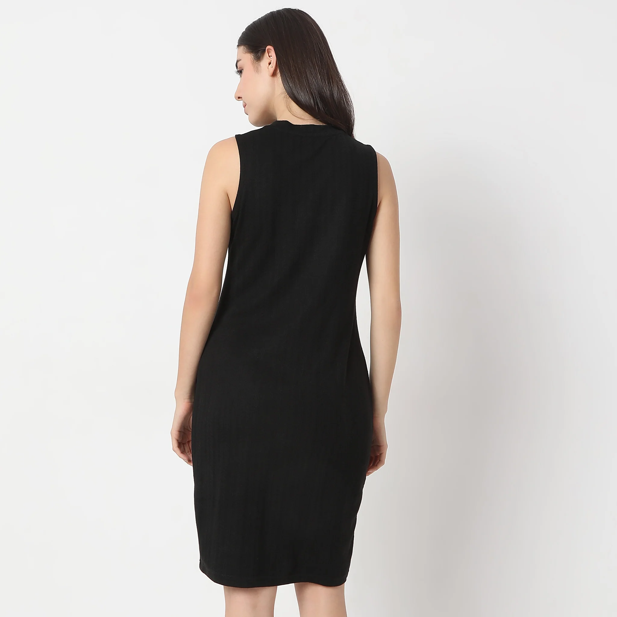 Slim Fit Knee Length Sleeveless Betty Dress - Image 3