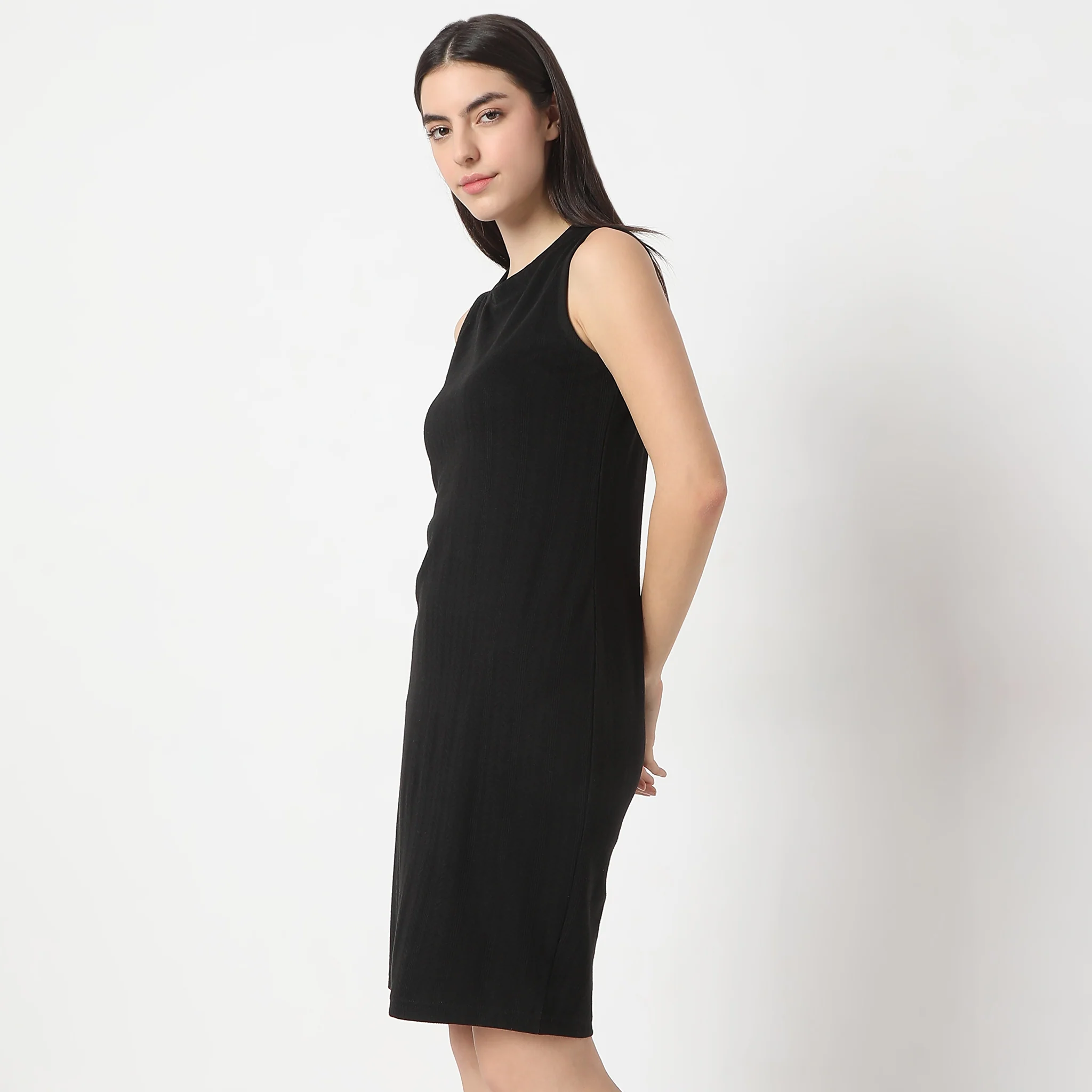 Slim Fit Knee Length Sleeveless Betty Dress - Image 5