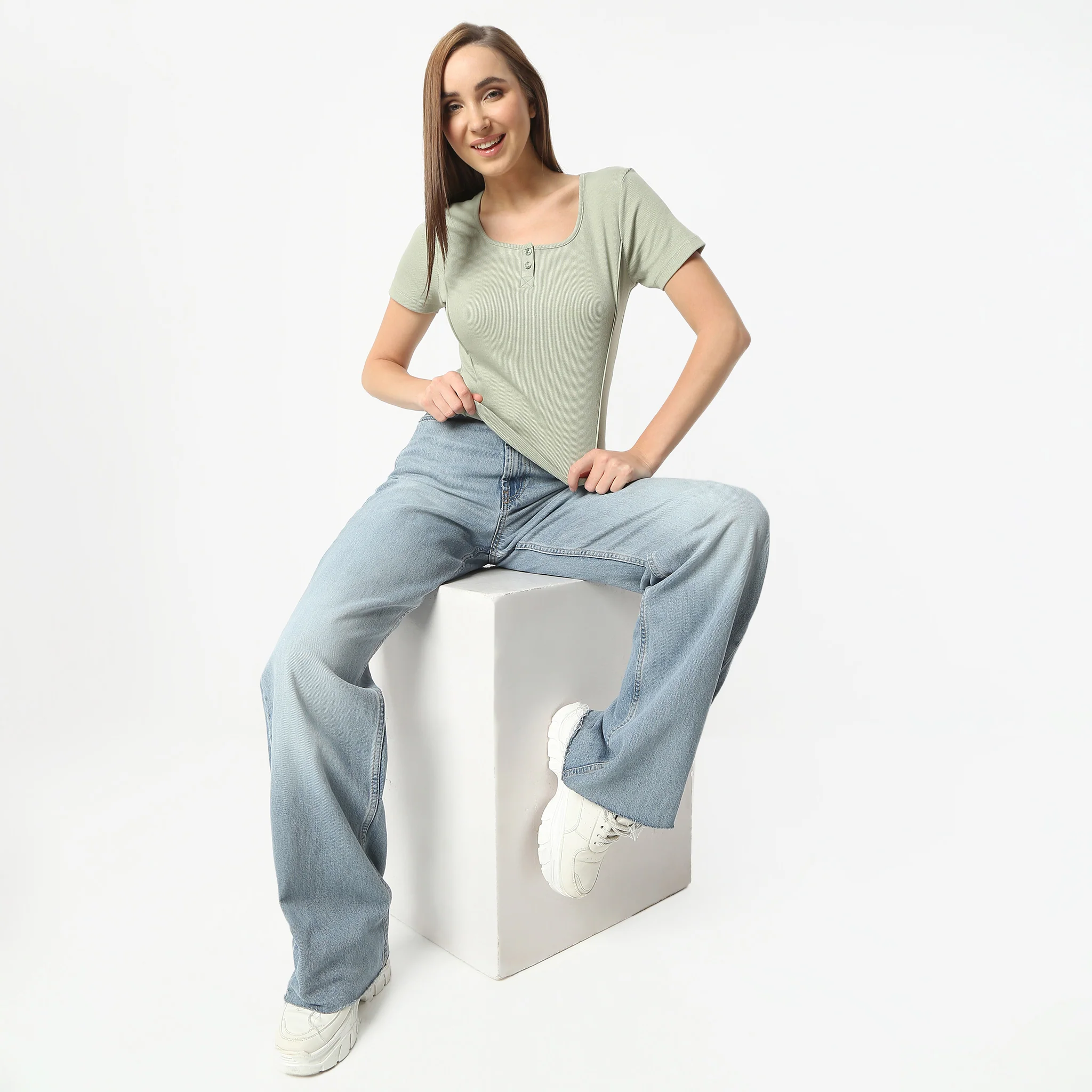 Slim Fit Short Sleeve Solid Betty Essential T-Shirt - Image 15