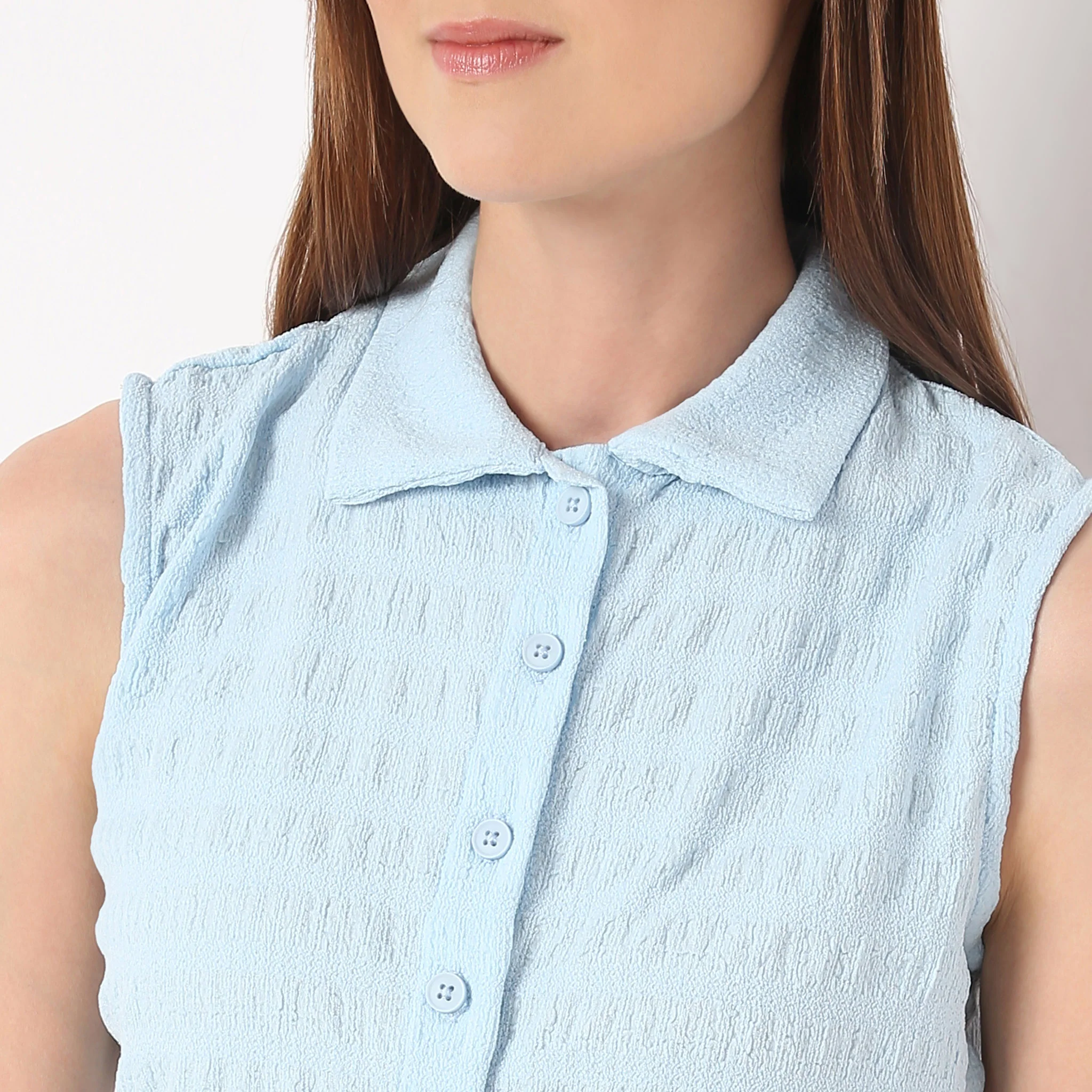 Shirt Collar Sleeveless Crop Shirt - Image 4