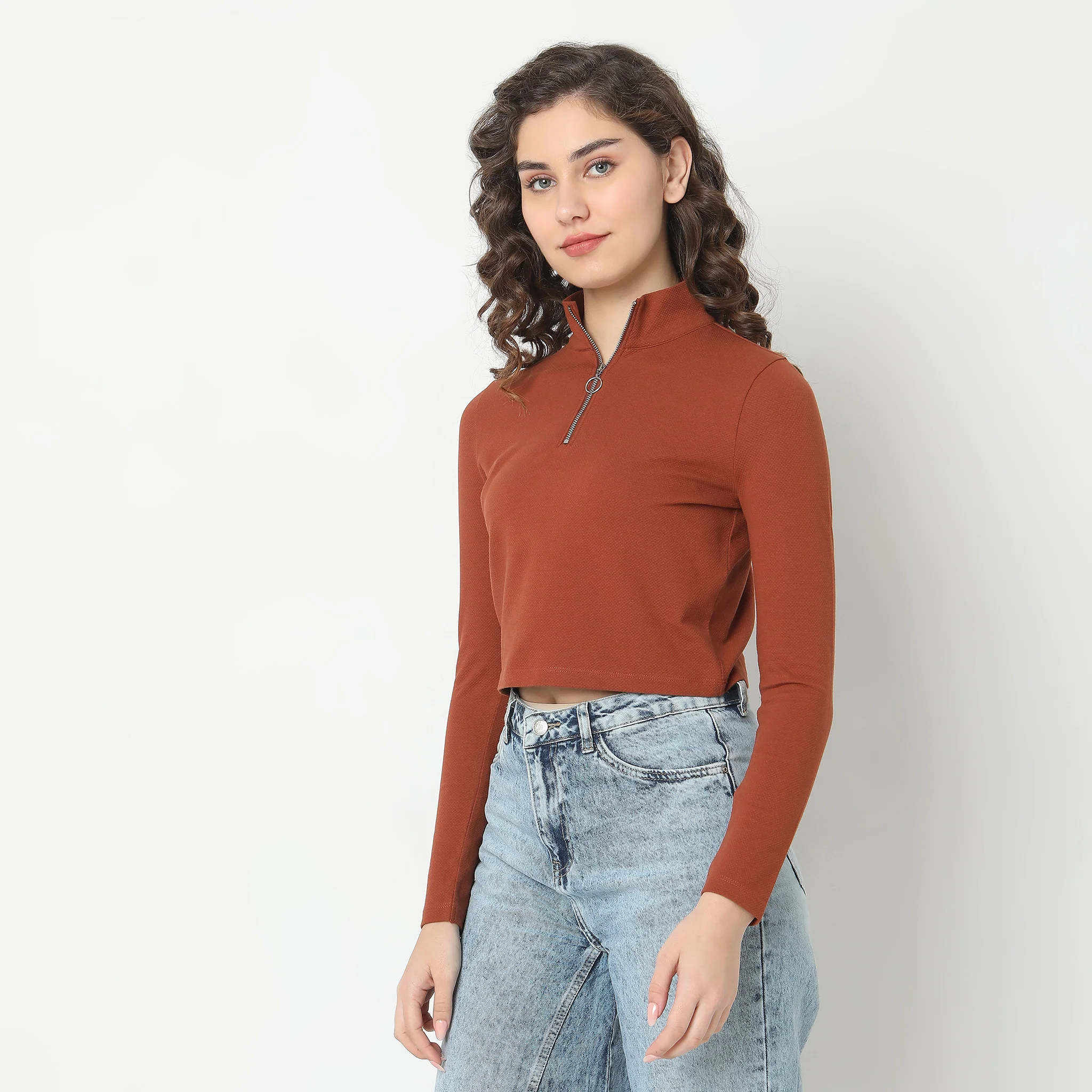 Slim Fit Solid T-Shirt - Image 4