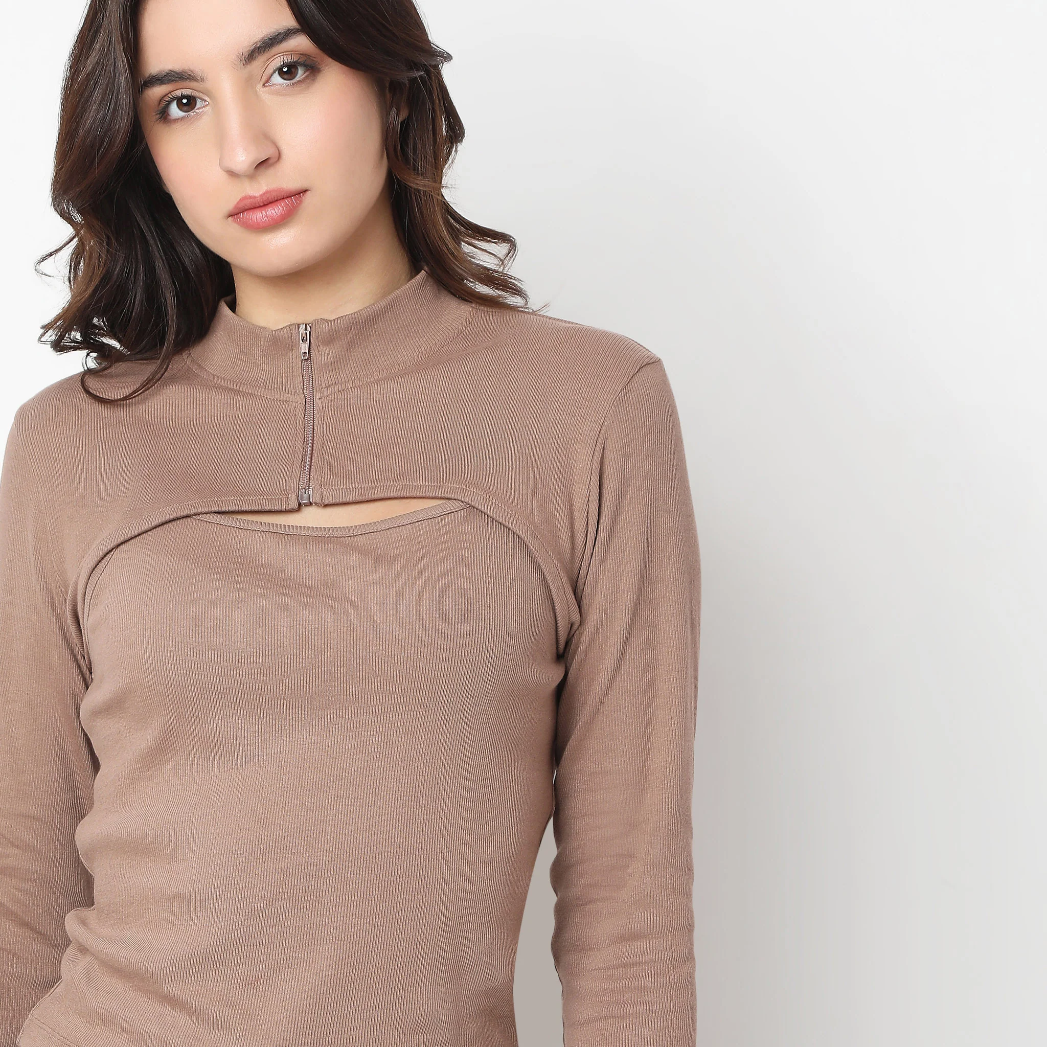 Slim Fit Solid T-Shirt - Image 10
