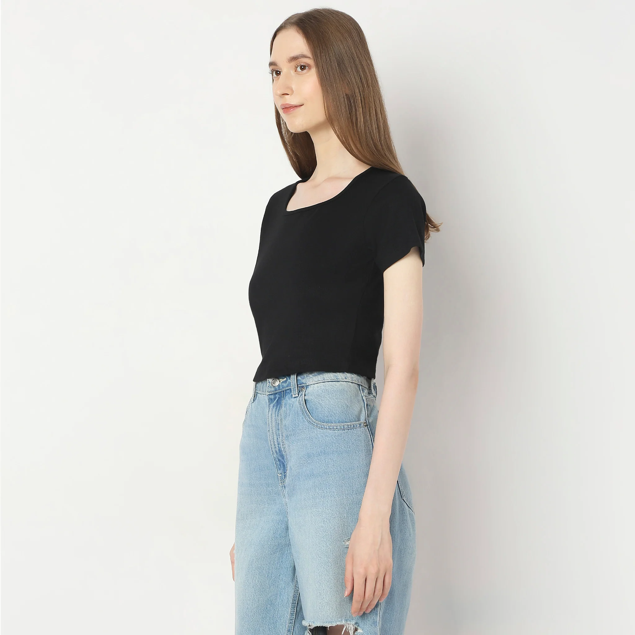 Slim Fit Solid T-Shirt - Image 10