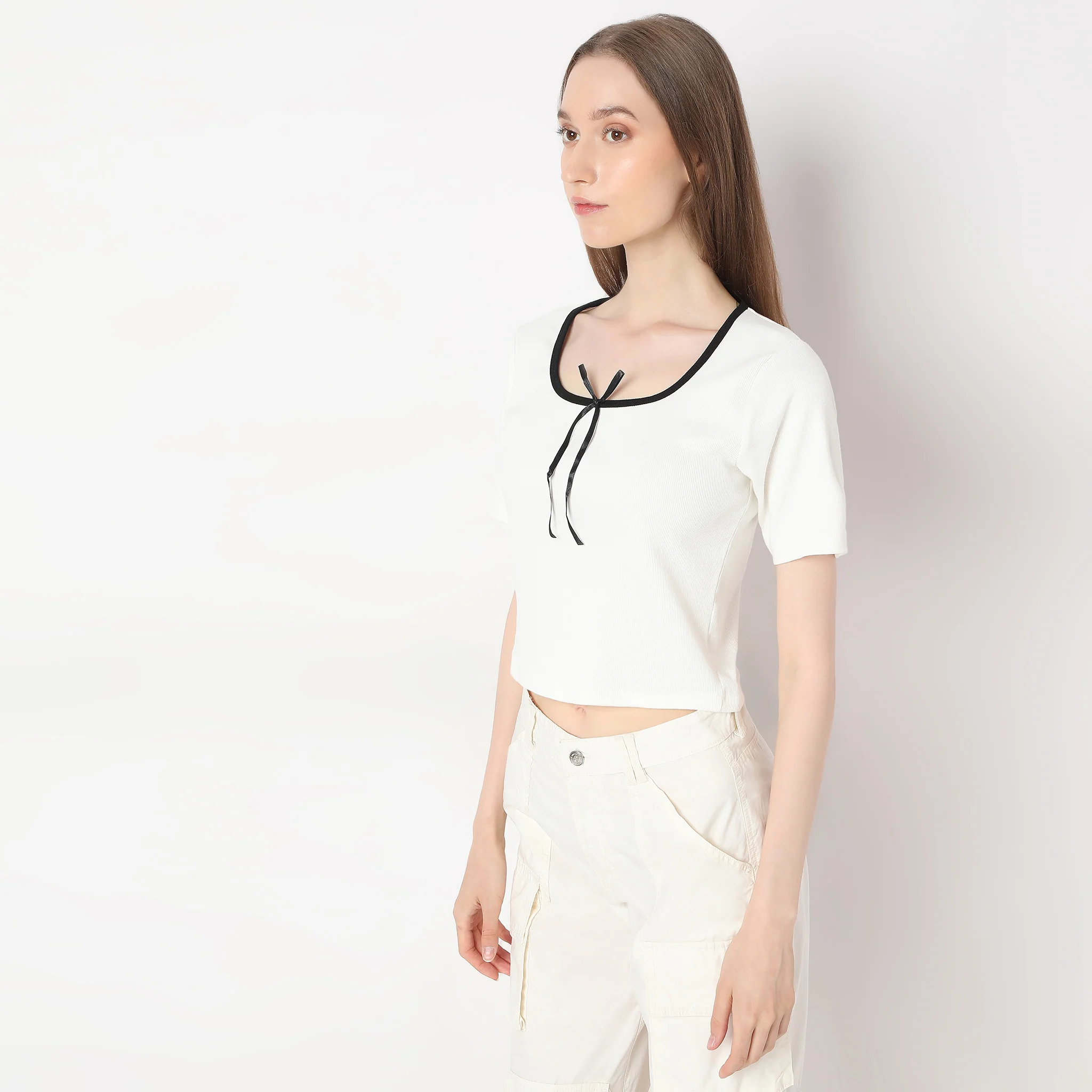 Slim Fit Solid T-Shirt - Image 5