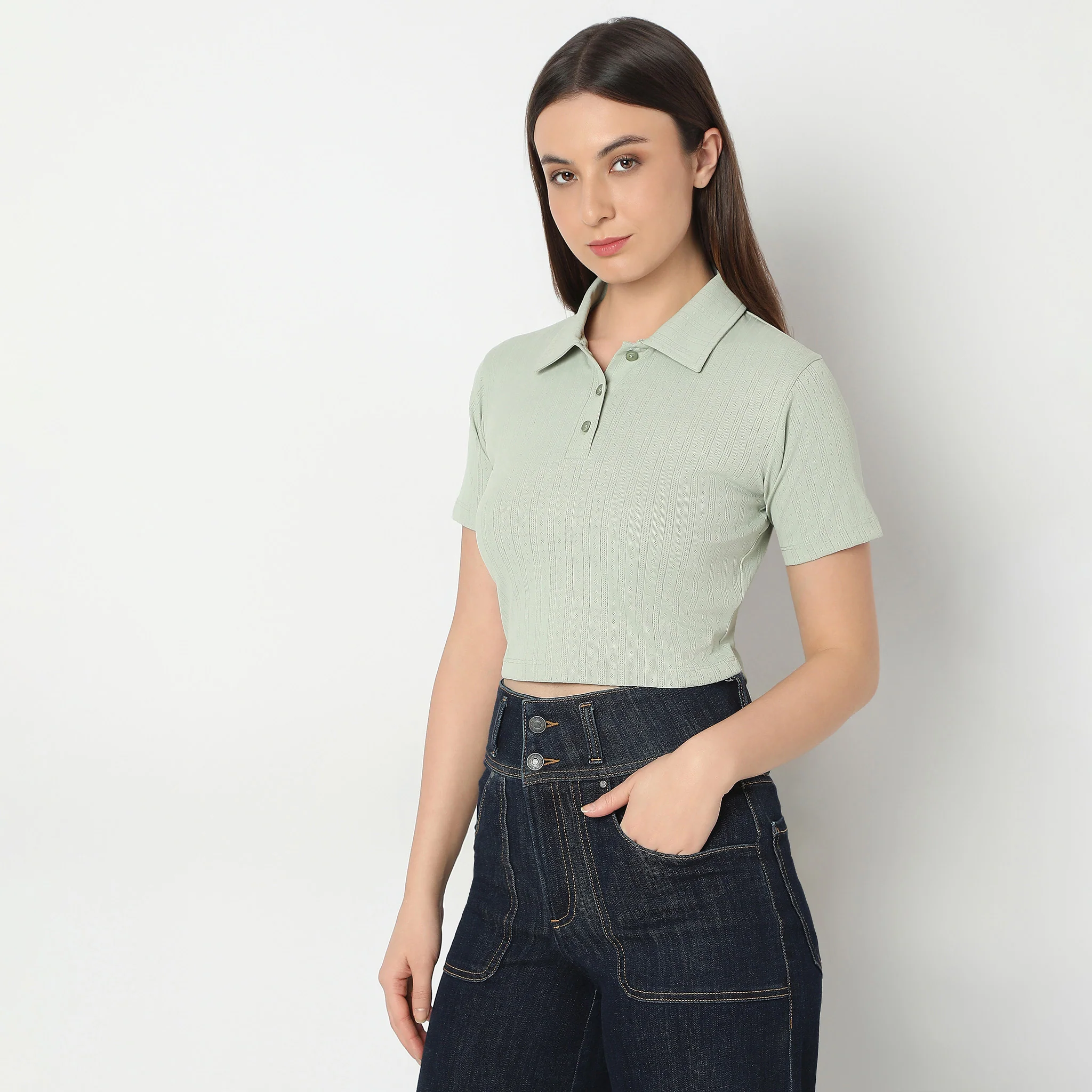 Slim Fit Solid T-Shirt - Image 5