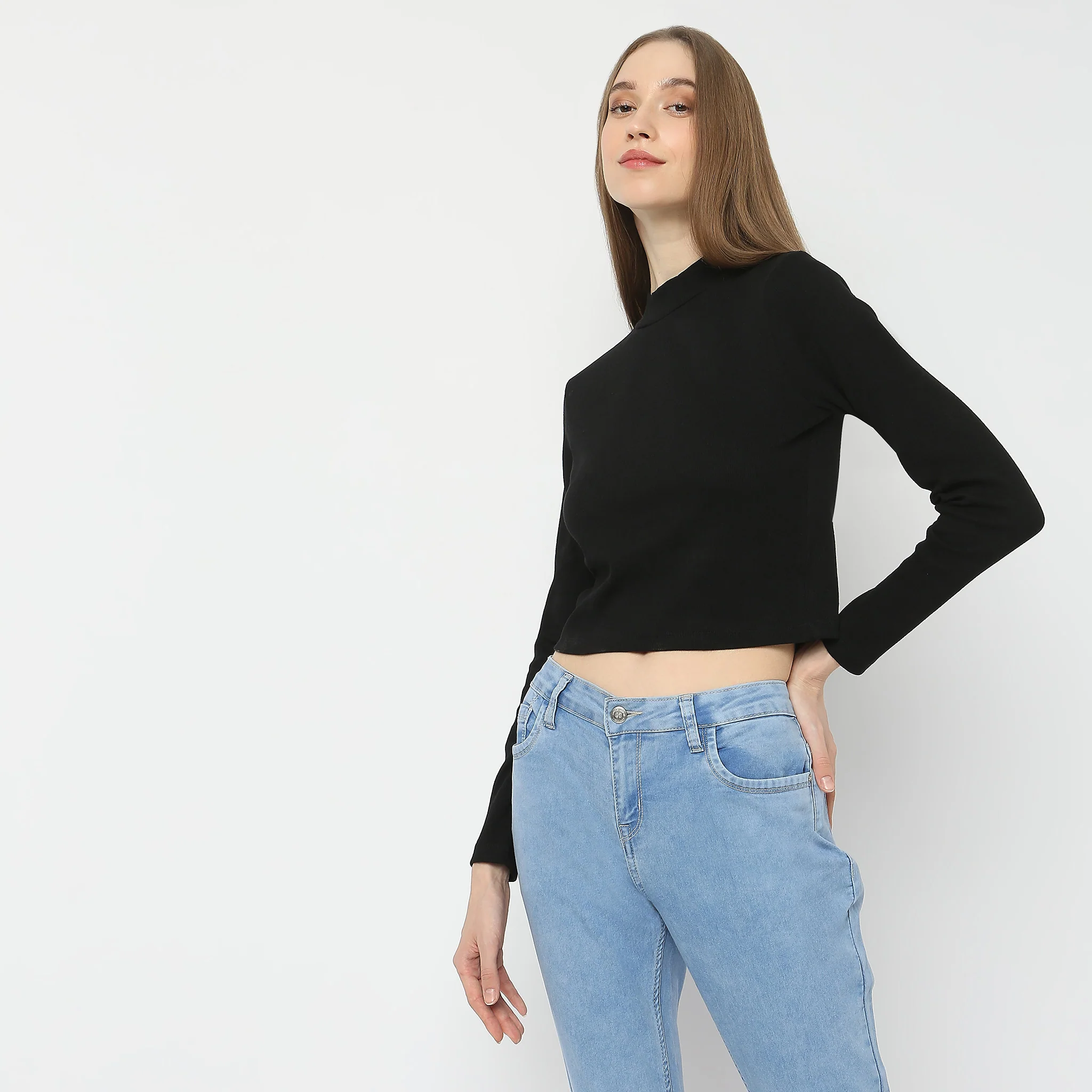 Slim Fit Solid T-Shirt - Image 5
