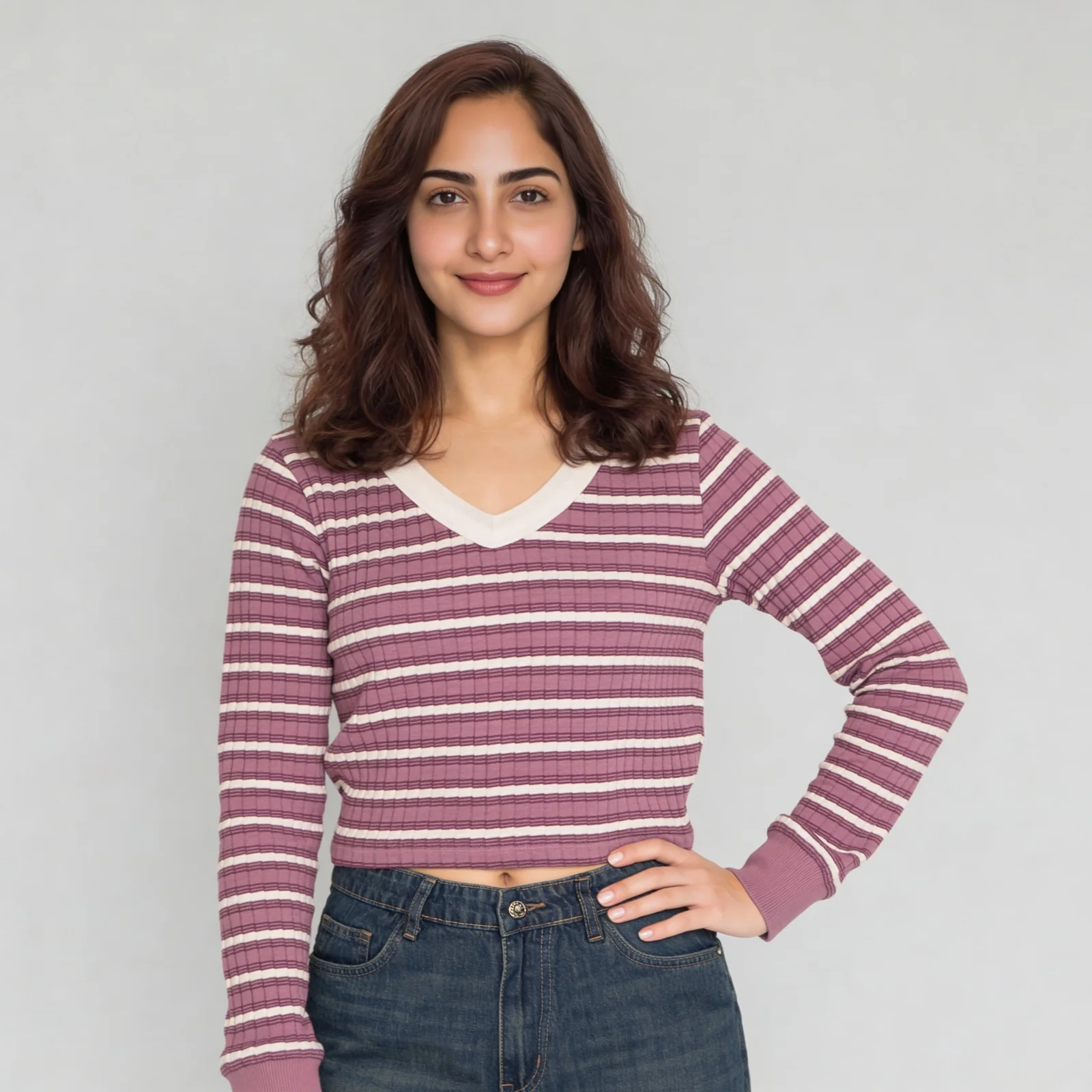 V-Neck Striped Cropped T-Shirt - Image 12