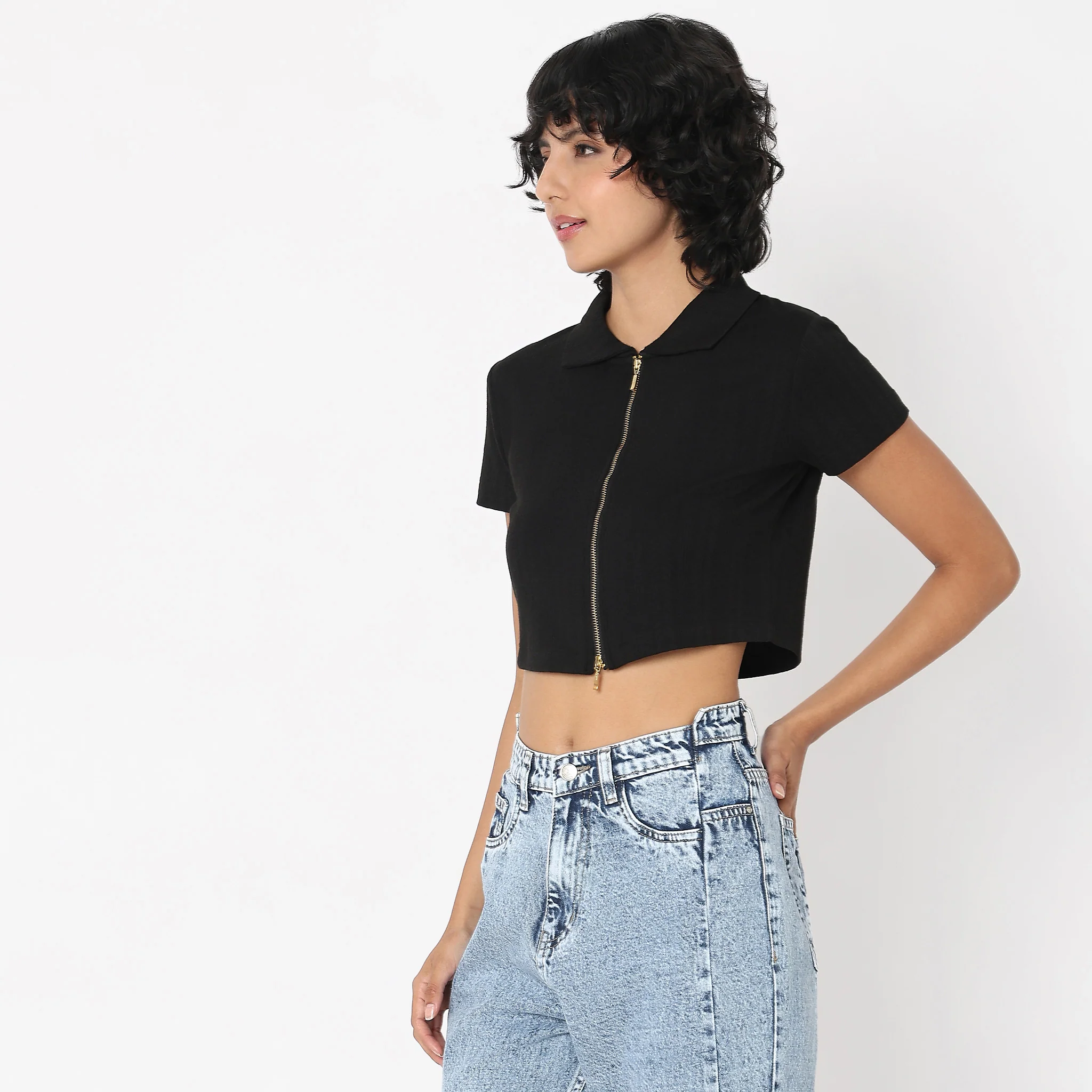 Slim Fit Structured T-Shirt - Image 4