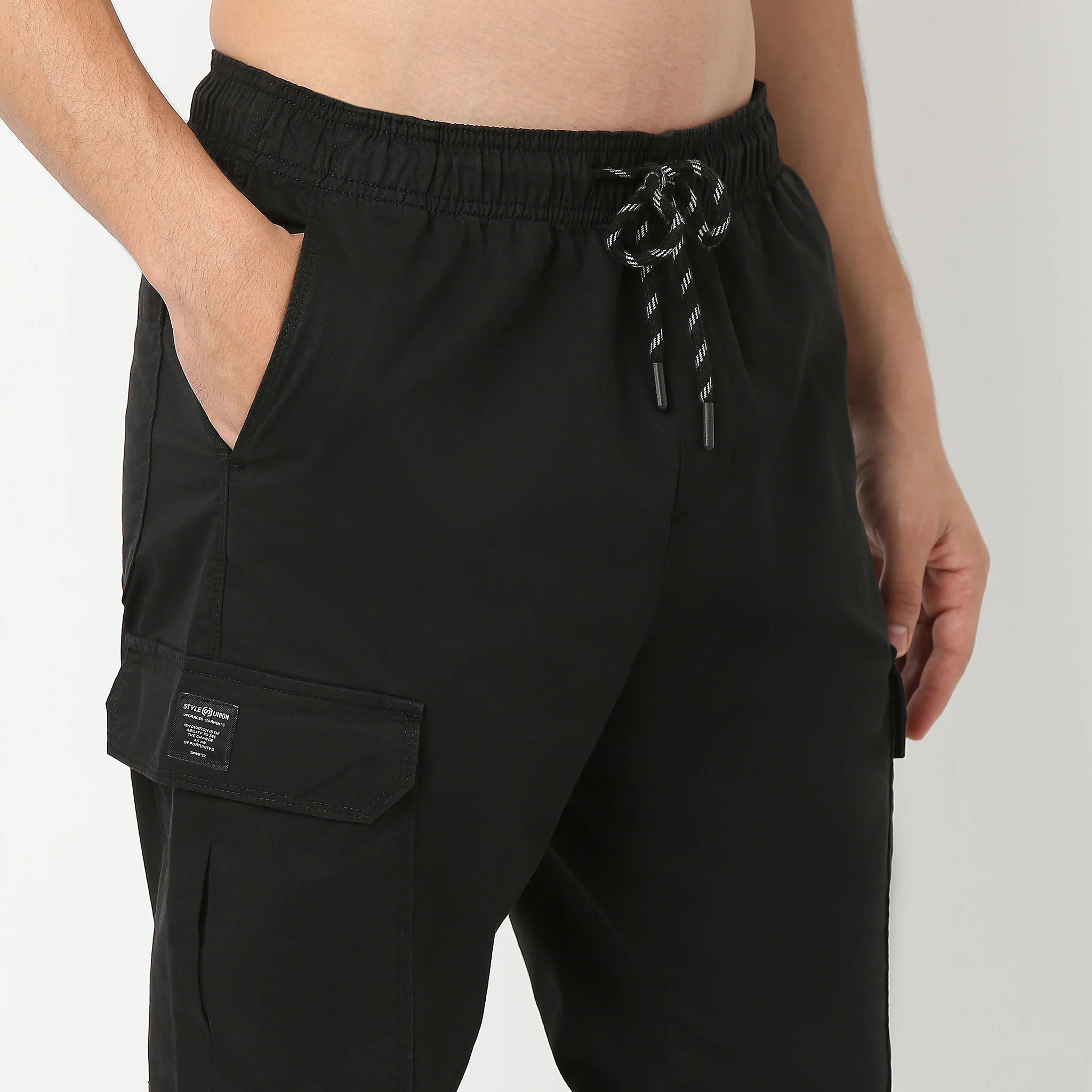Regular Fit Cotton Heavy Duty Cargo Pants With Utility Pockets - Image 4