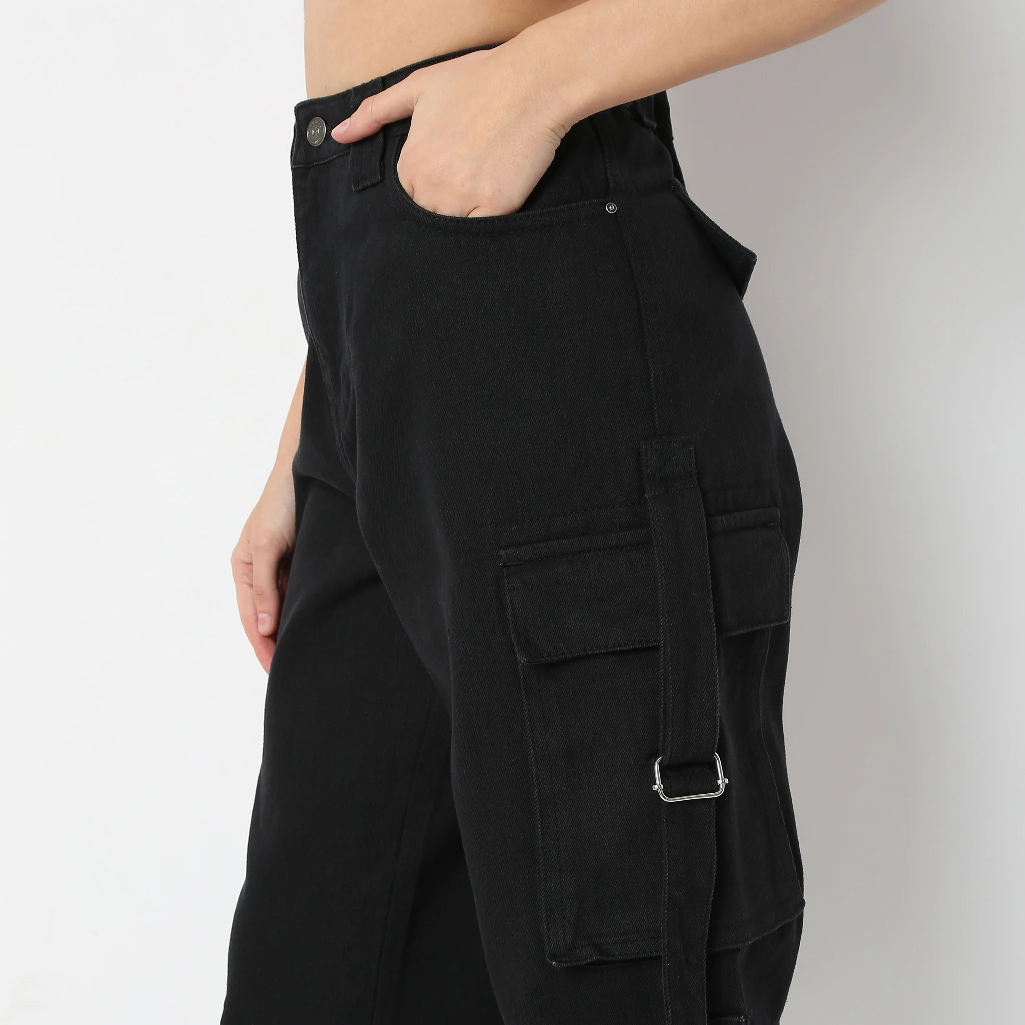 Solid Full-Length High-Waist Utility Crago With Street Look Flare Jeans - Image 4