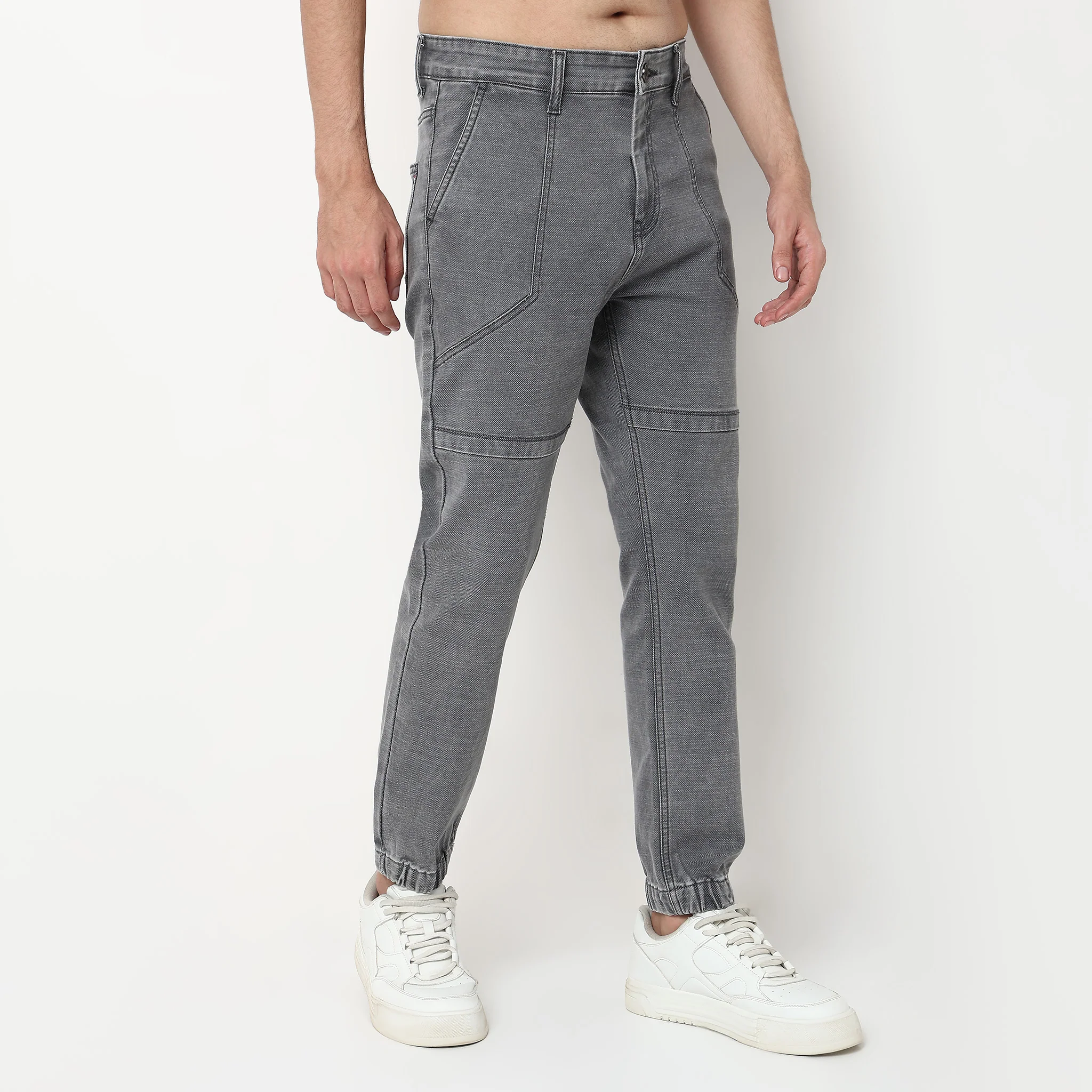 Solid Jogger Fit Jeans - Image 10