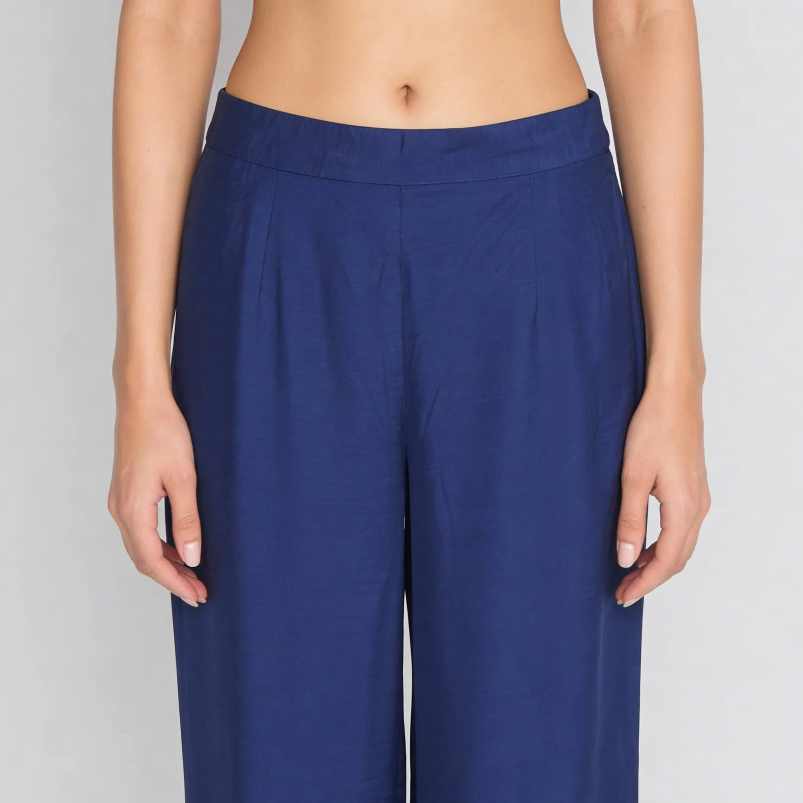 Solid Mid Rise Travel Pants - Image 4