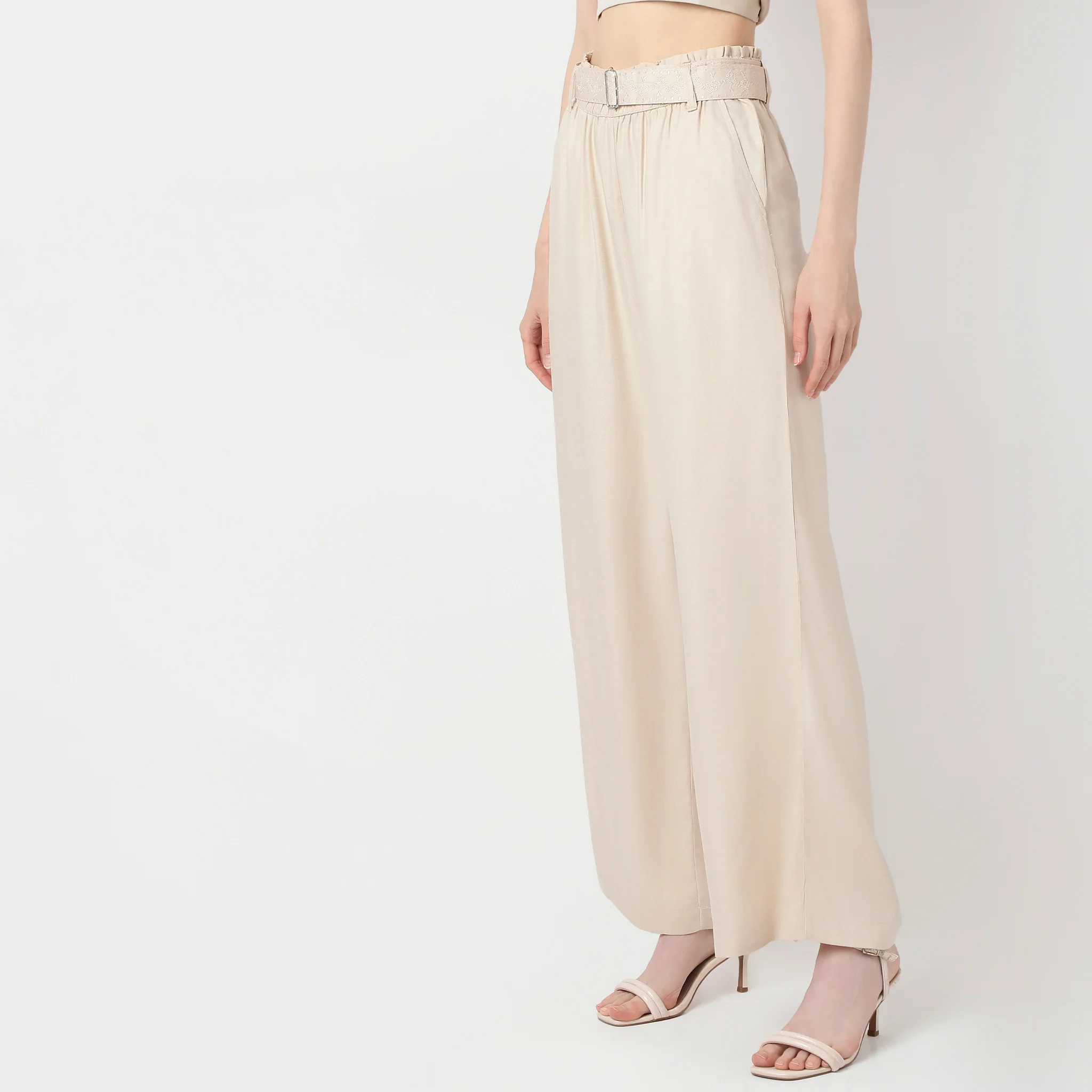 Solid Mid Rise Trousers - Image 5