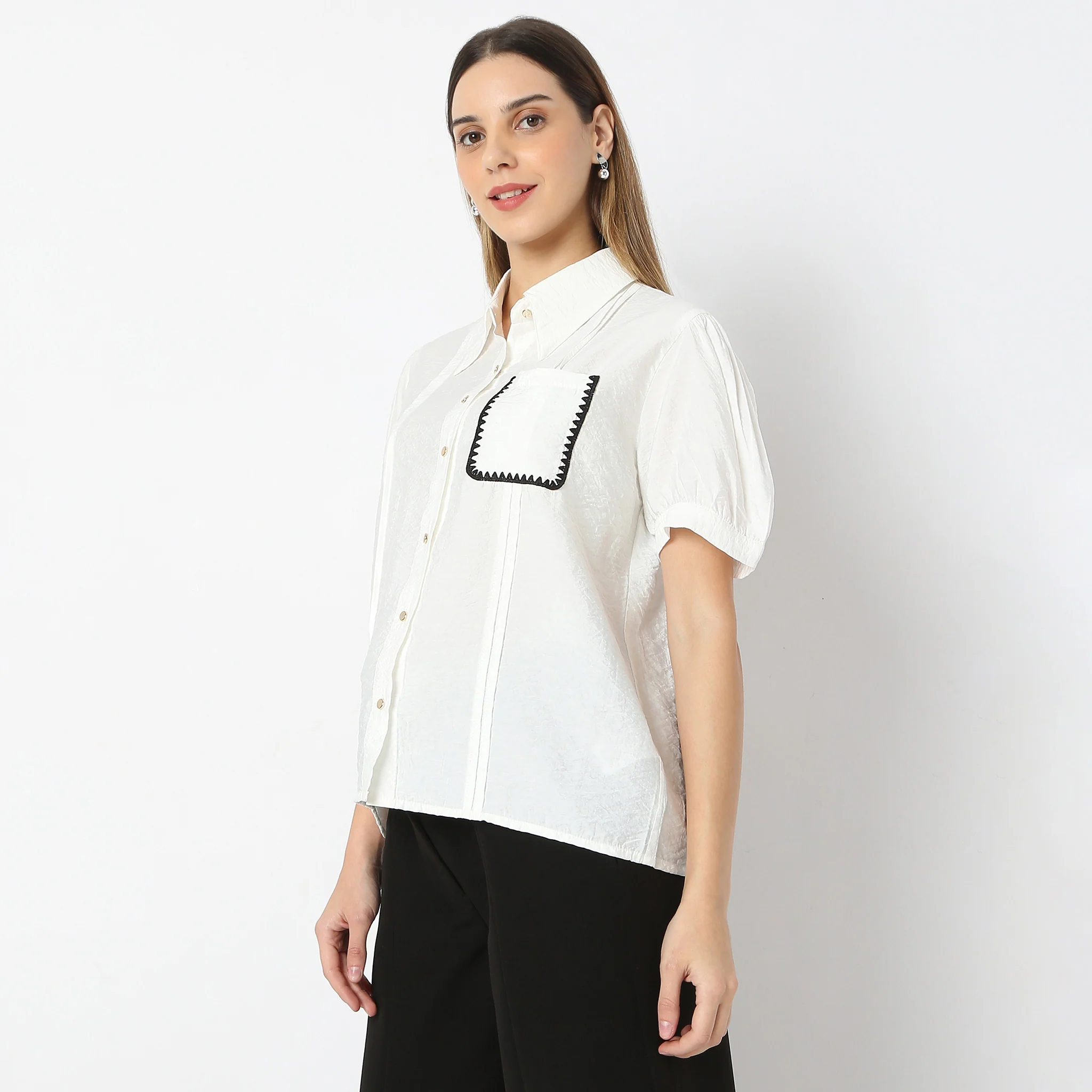 Solid Short-Sleeve Regular Fit Shirt - Image 5