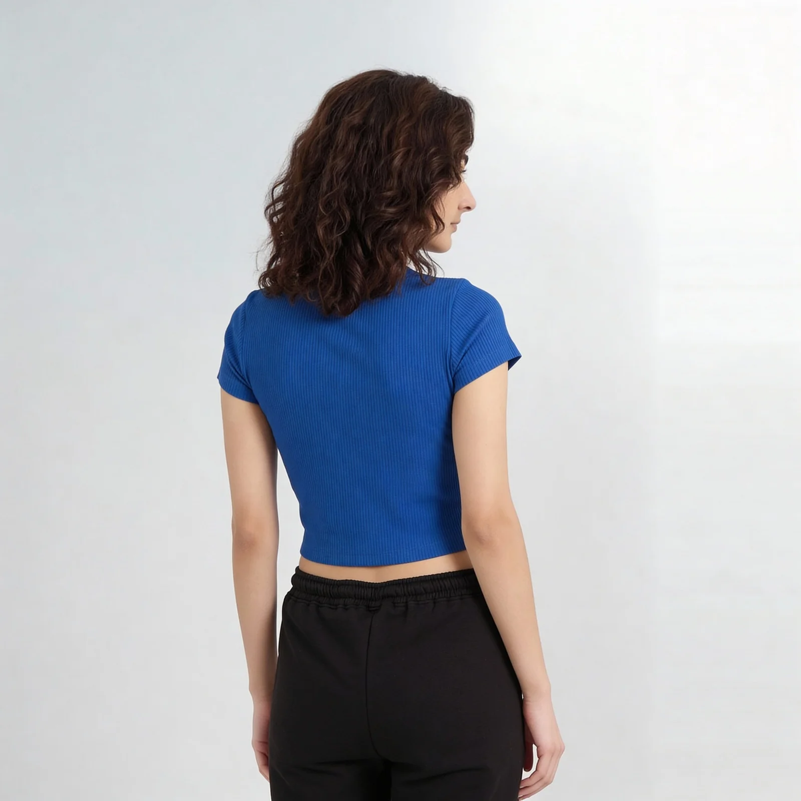 Solid Slim Fit Crop T-Shirt - Image 3