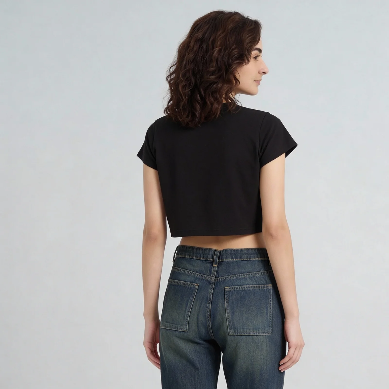 Solid Slim Fit Cropped T-Shirt - Image 3